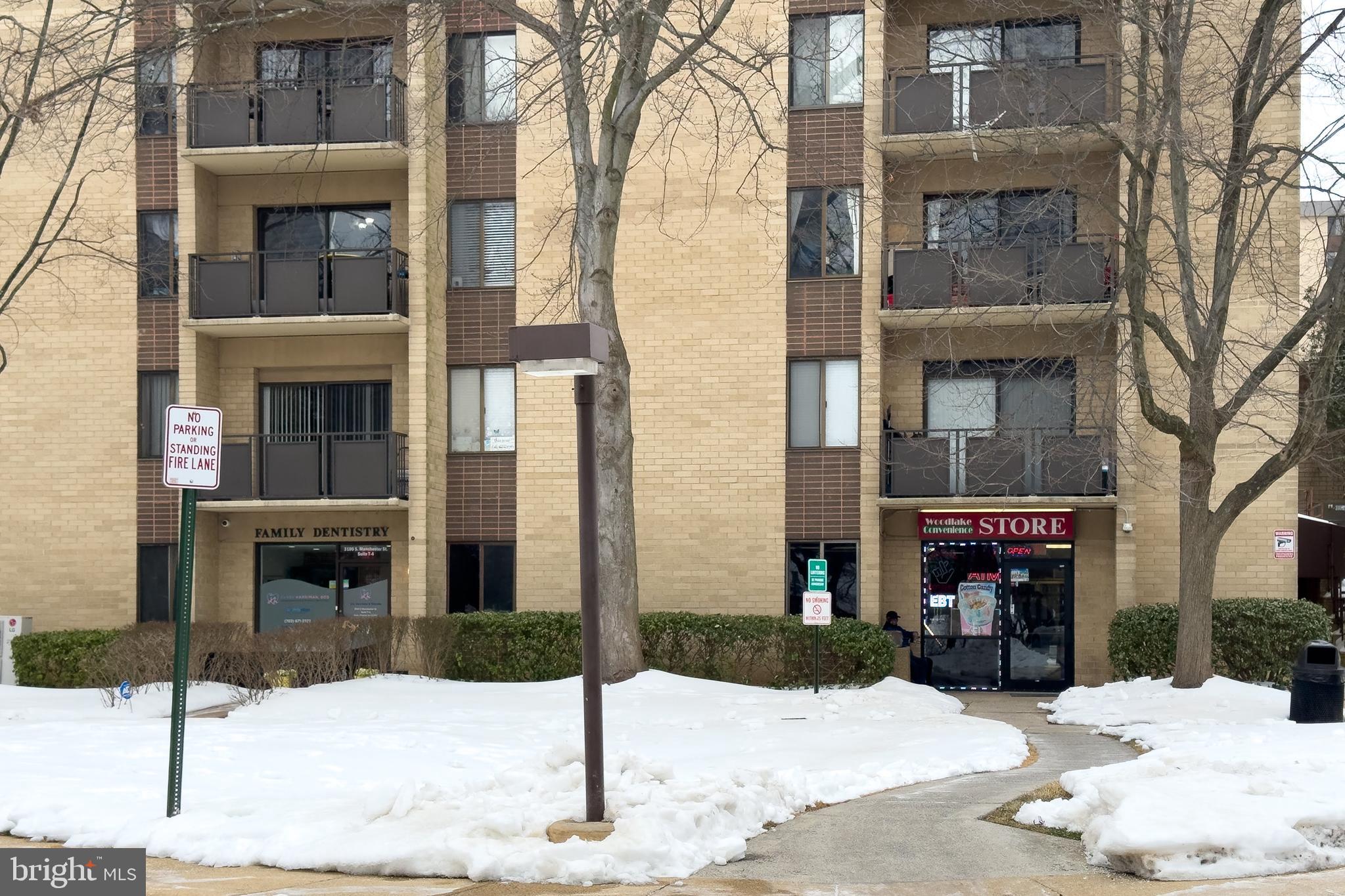 WOODLAKE TOWERS - Residential