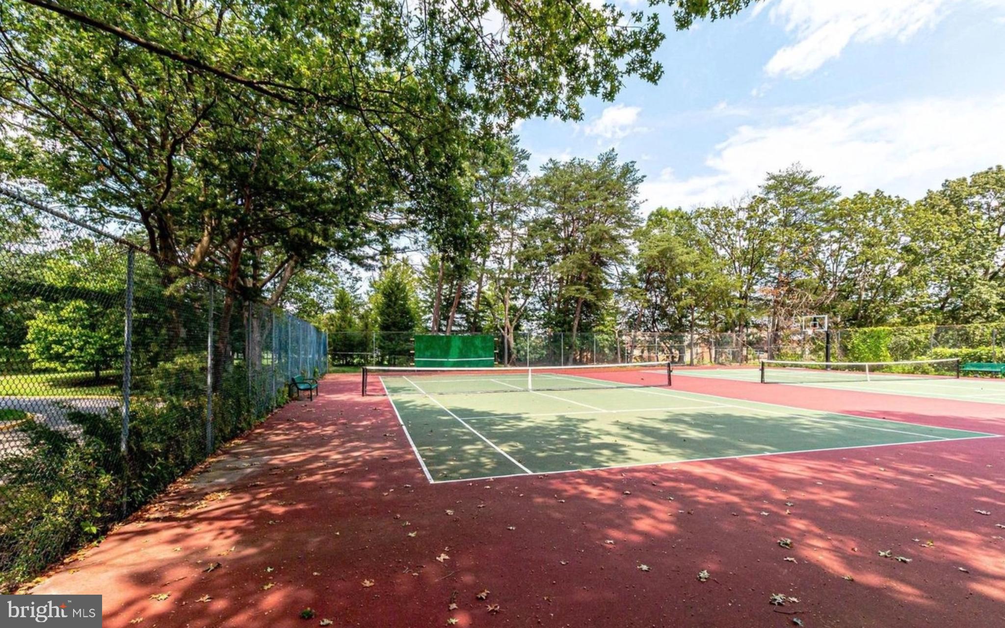 WOODLAKE TOWERS - Residential