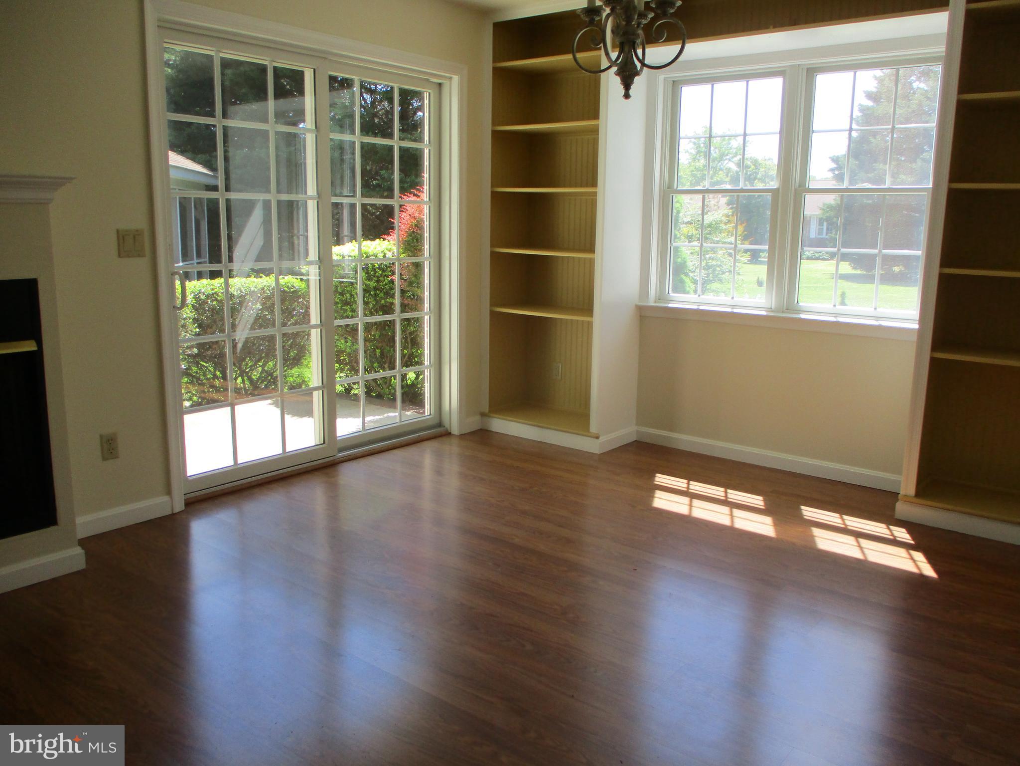 GREENVIEW WEST - Residential Lease