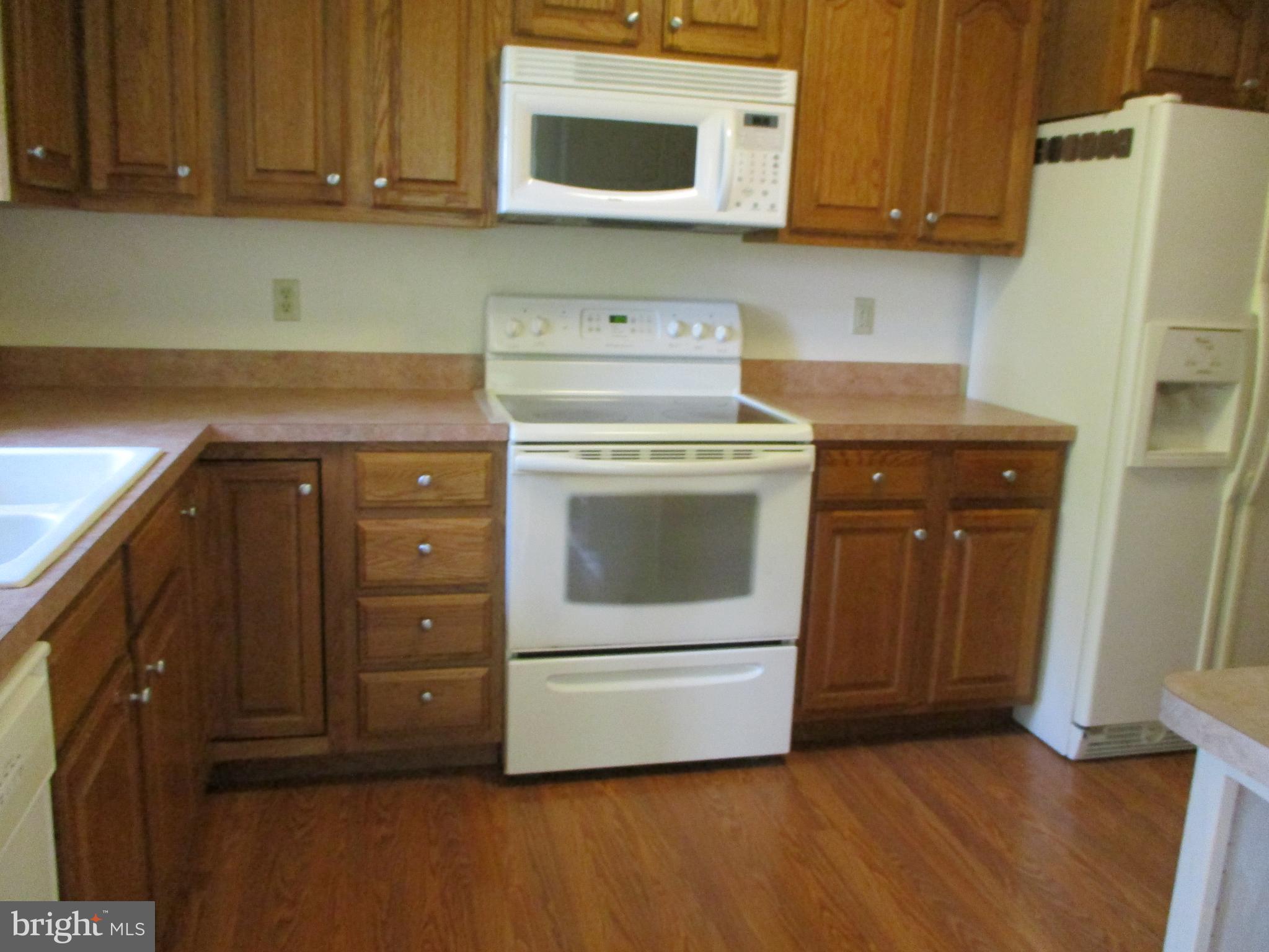 GREENVIEW WEST - Residential Lease