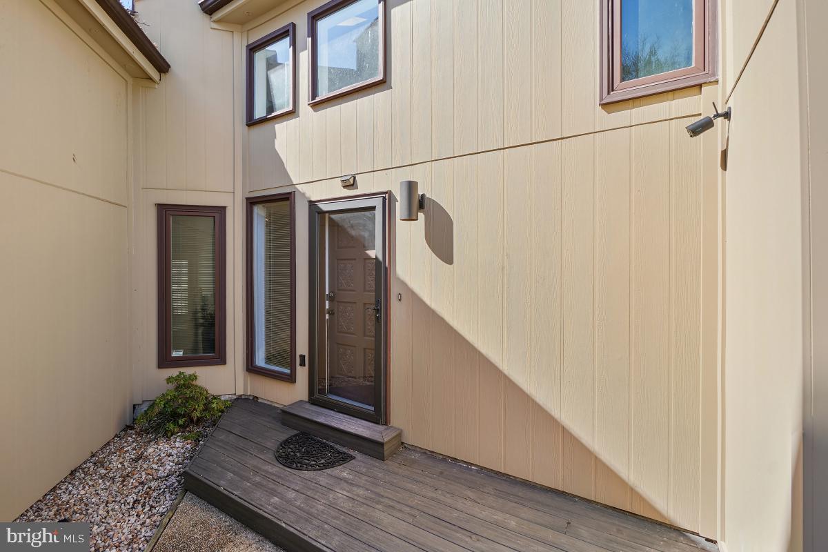 3004 COURTSIDE ROAD