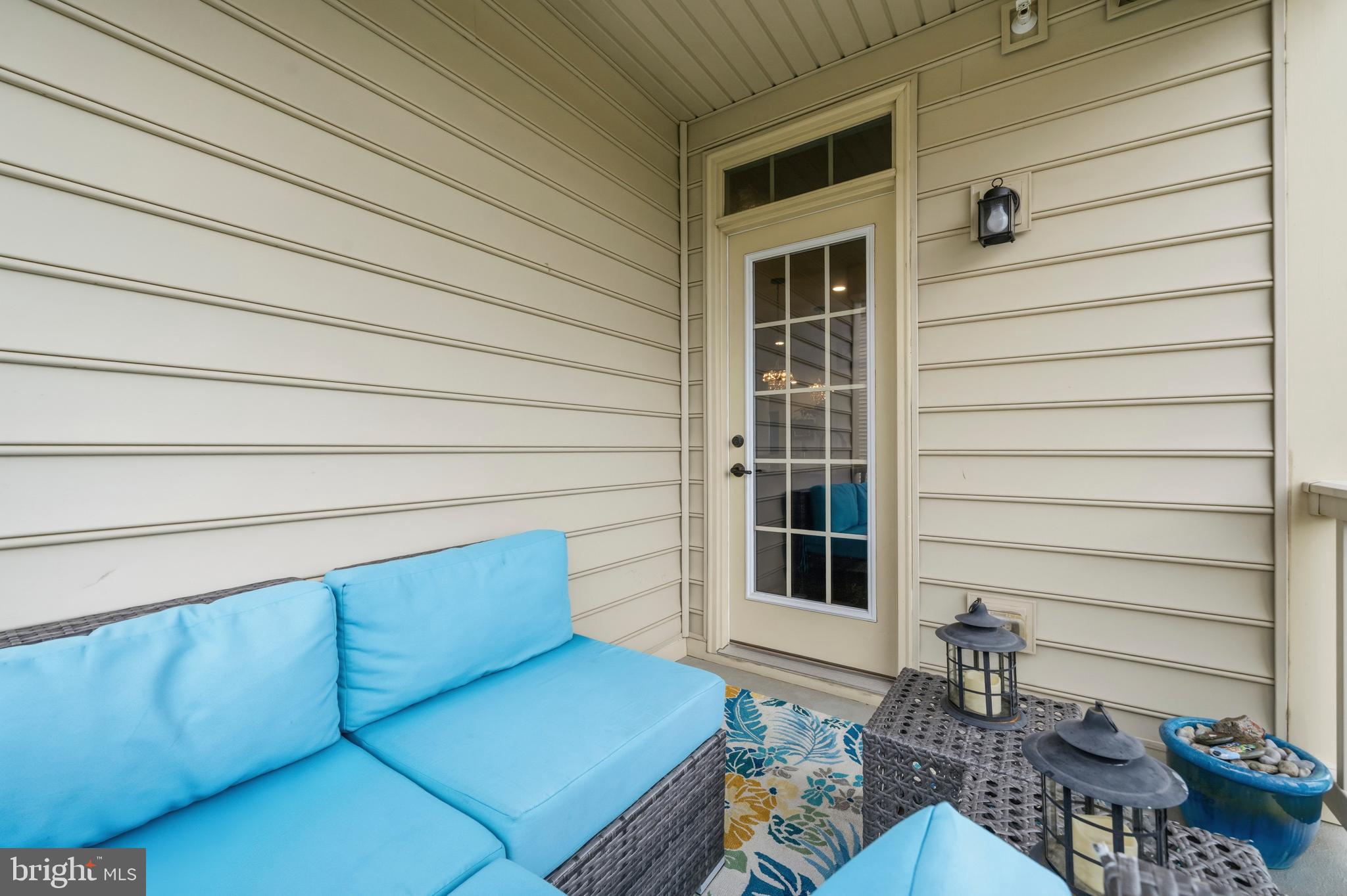 VIRGINIA MANOR - Residential