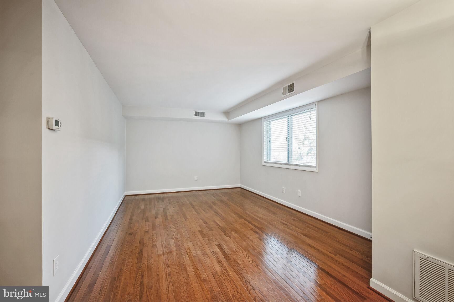 1221 N QUINN STREET N 11
