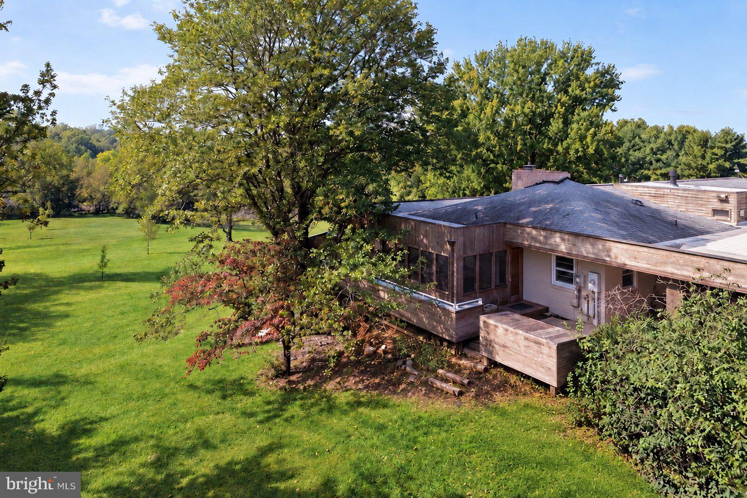 10616 RED BARN LANE