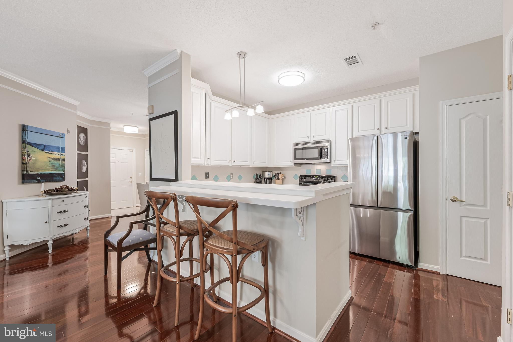 MADISON PARK AT WEST MARKET - Residential