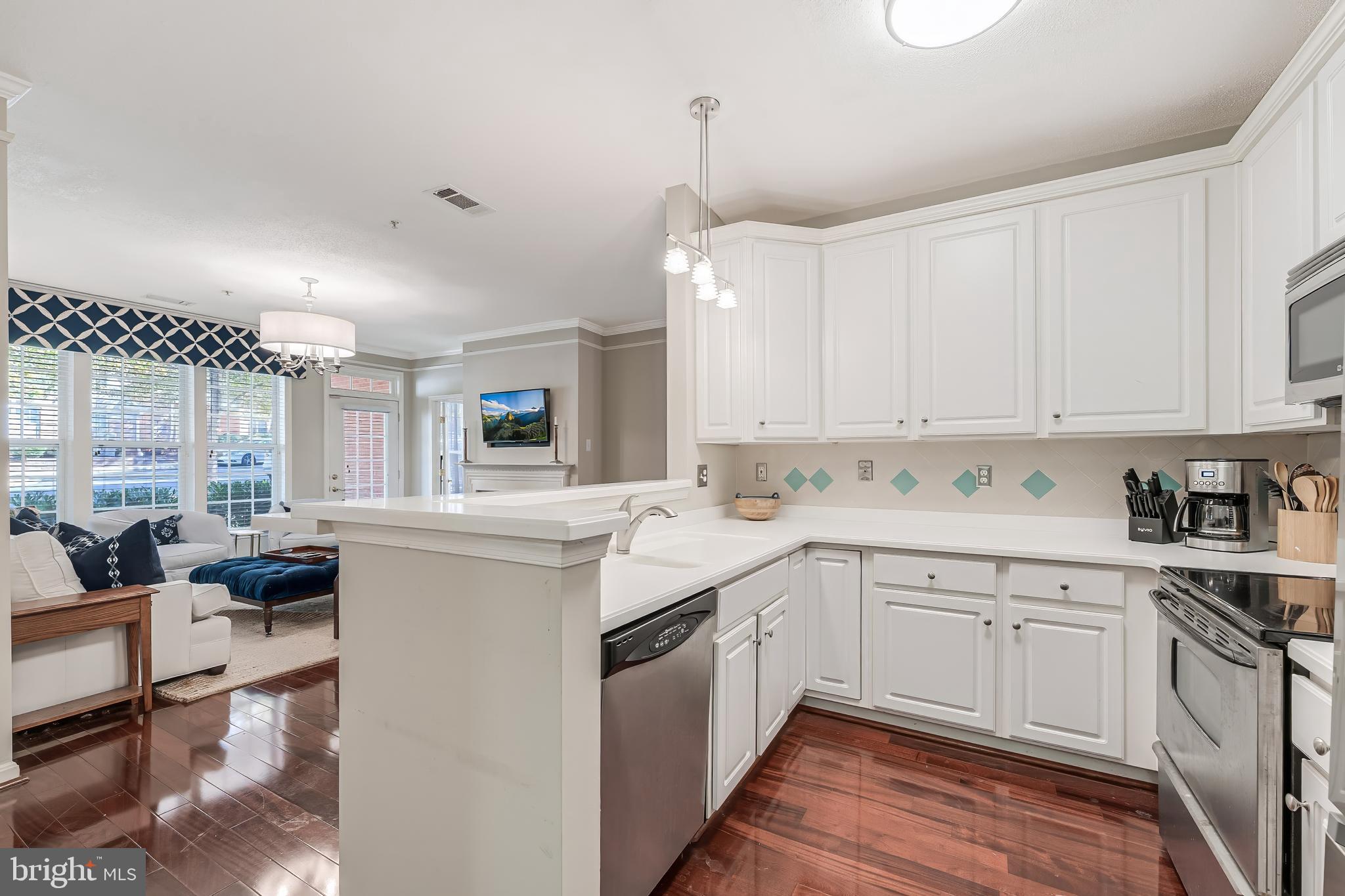 MADISON PARK AT WEST MARKET - Residential