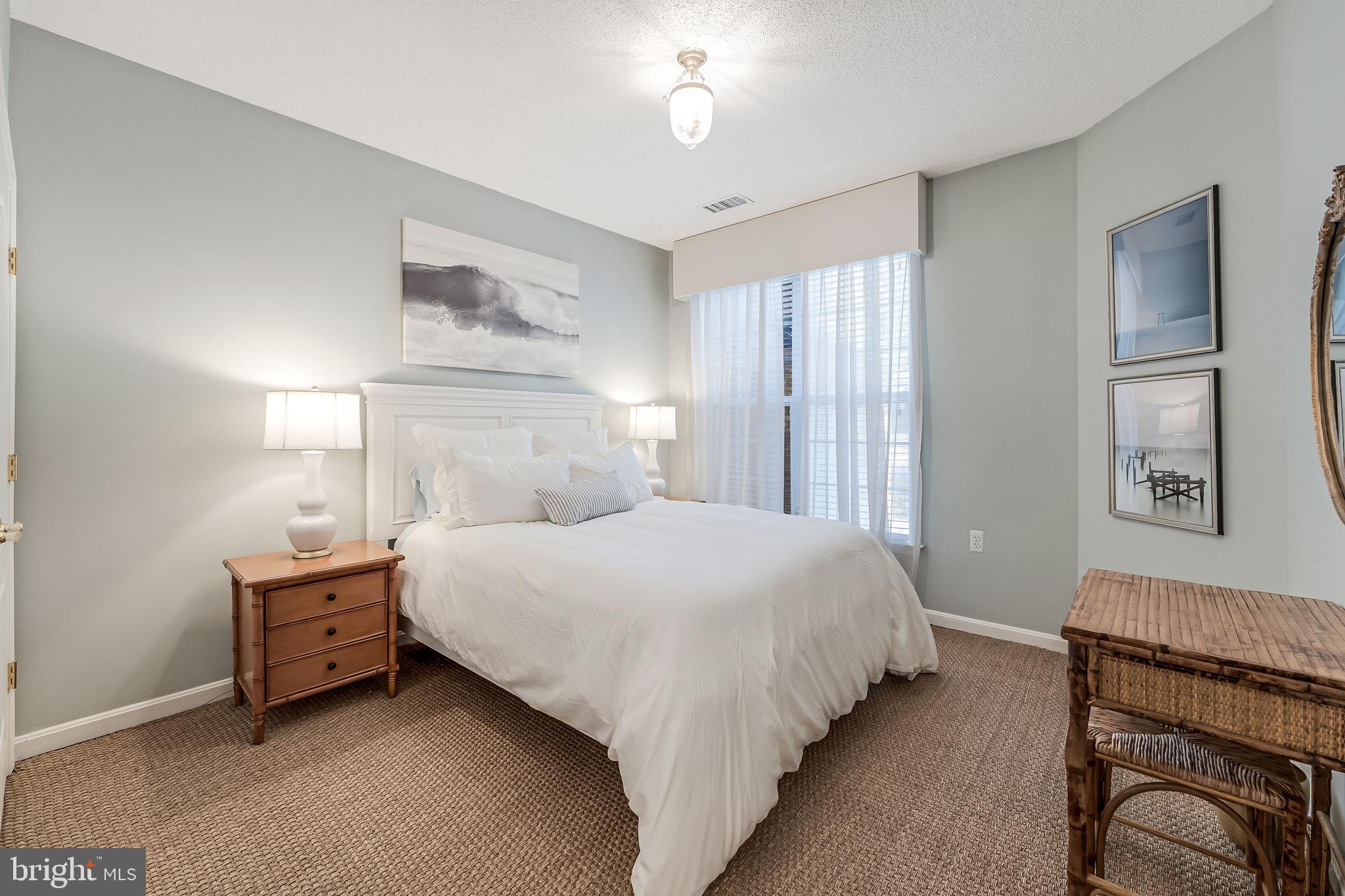 MADISON PARK AT WEST MARKET - Residential