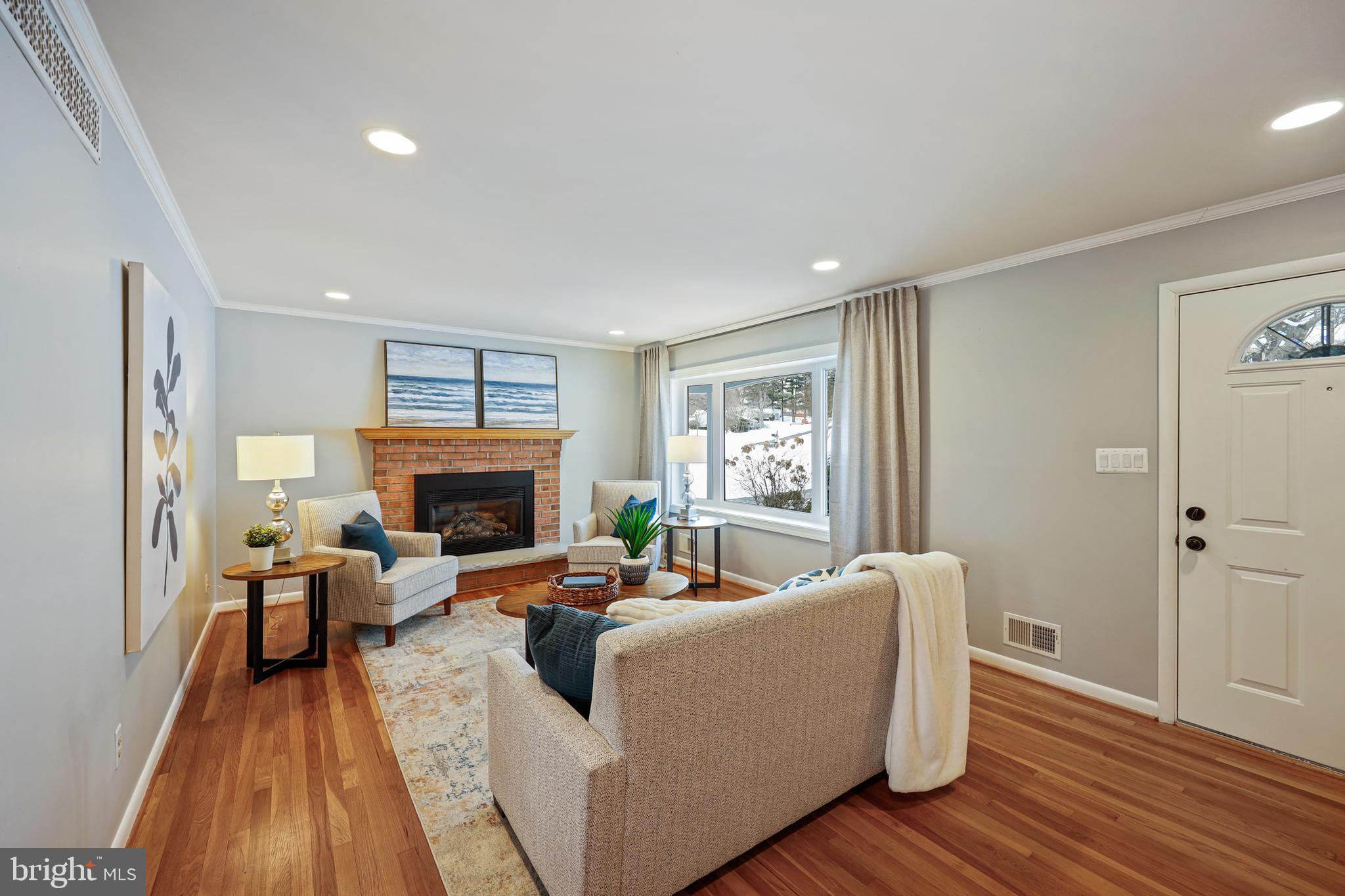 9909 WINDFLOWER DRIVE