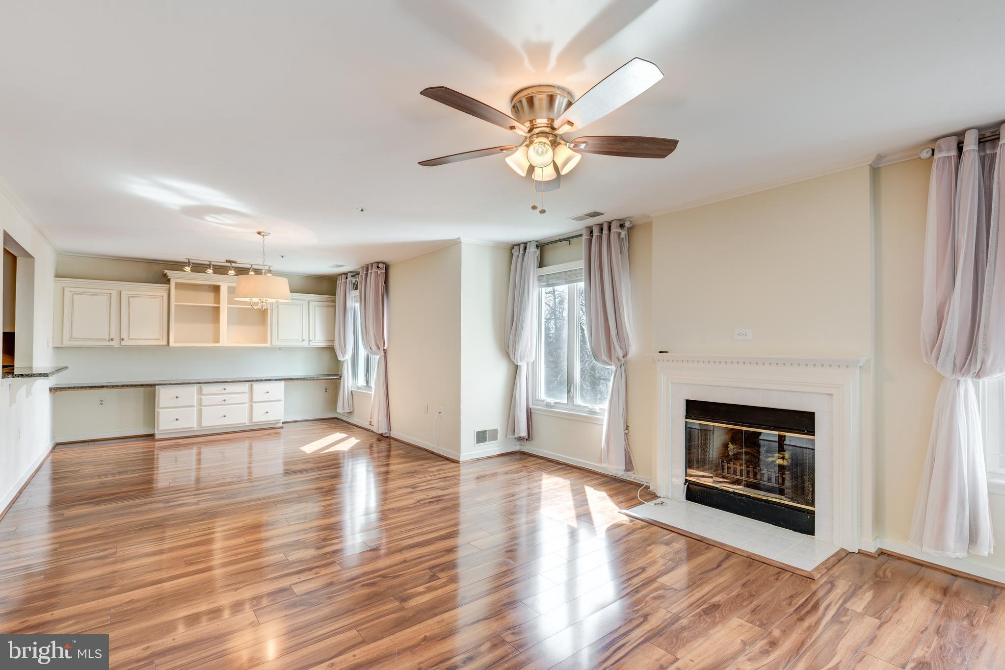 PARRS RIDGE - Residential