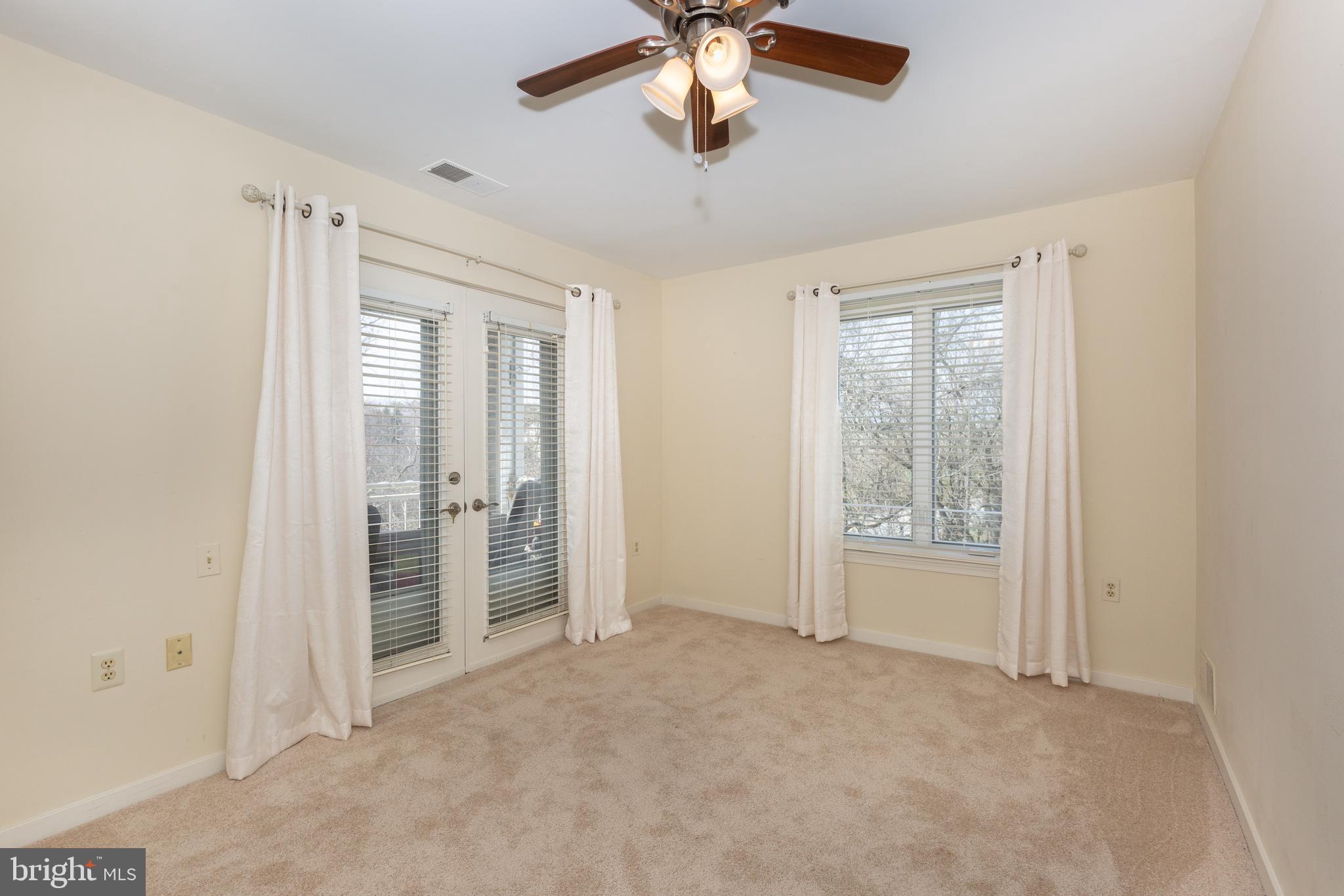 PARRS RIDGE - Residential