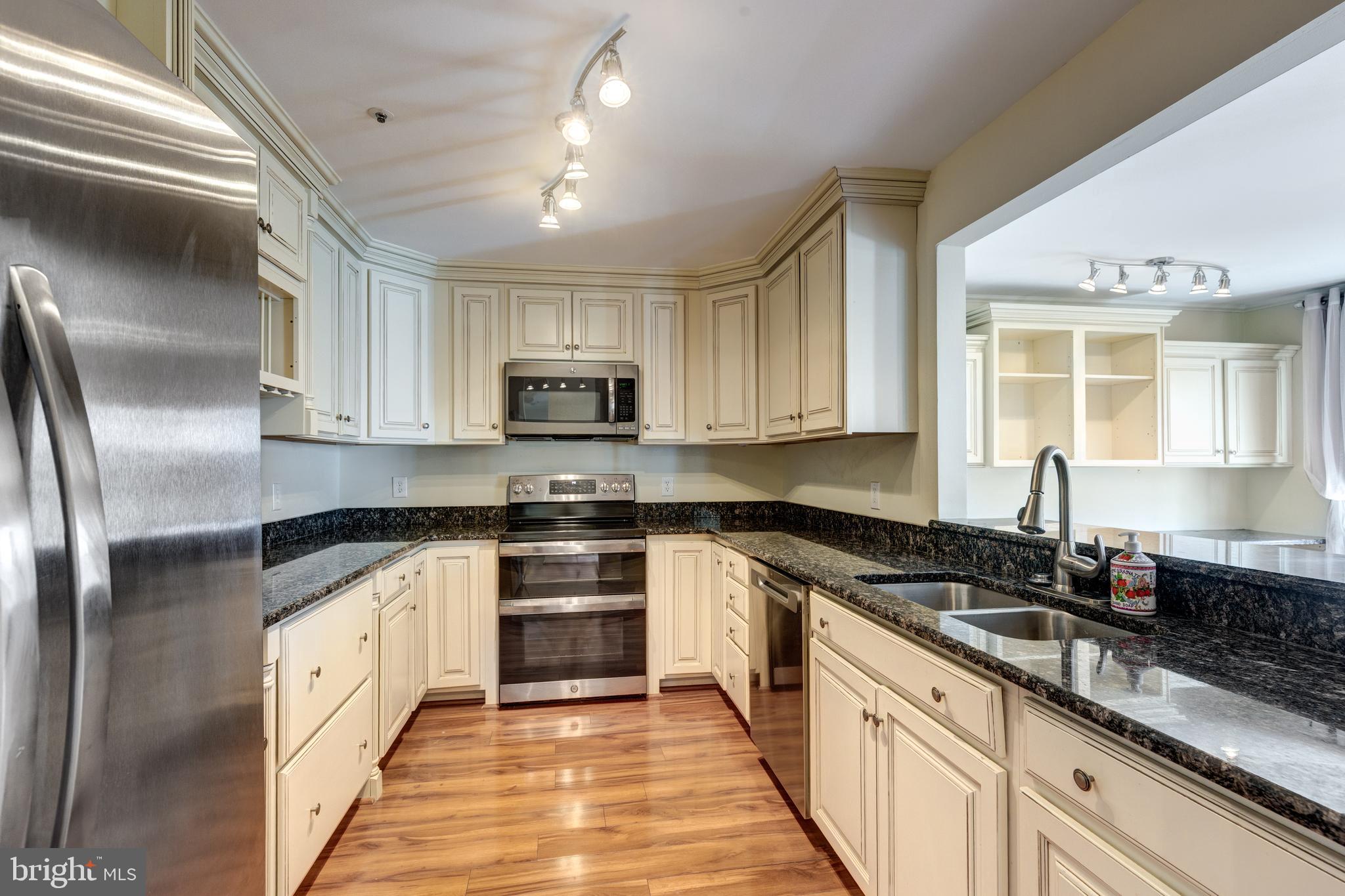 PARRS RIDGE - Residential