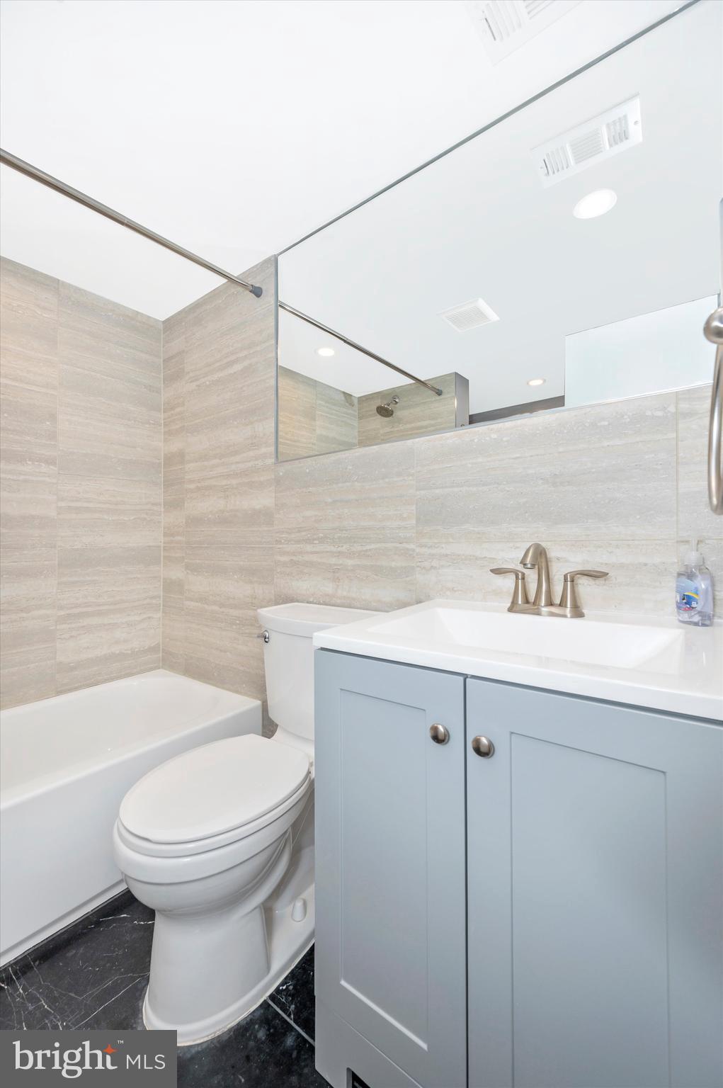 AMERICANA CENTRE - Residential