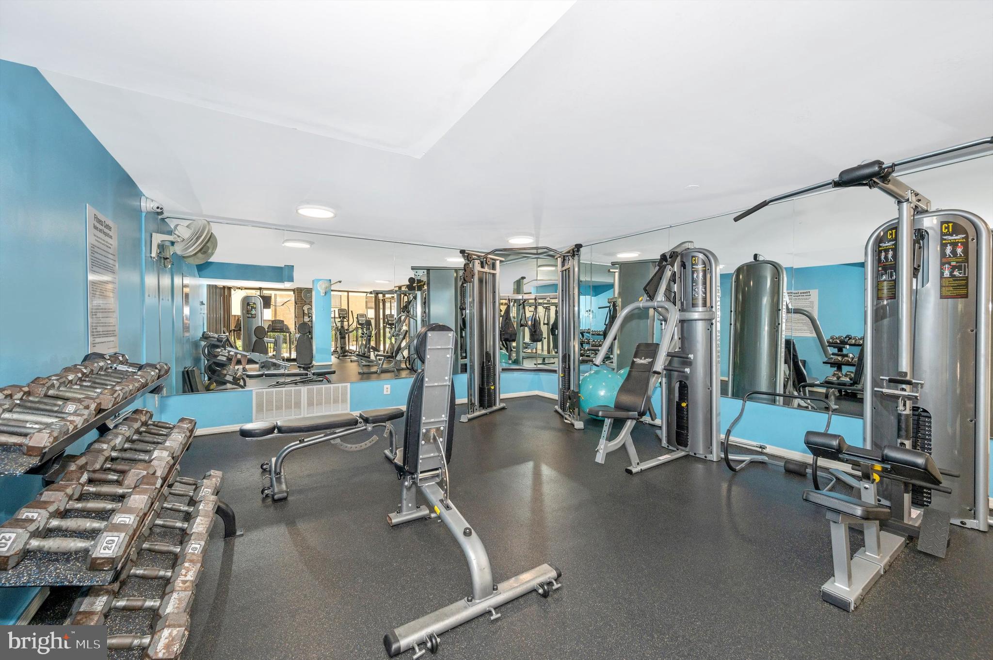 AMERICANA CENTRE - Residential