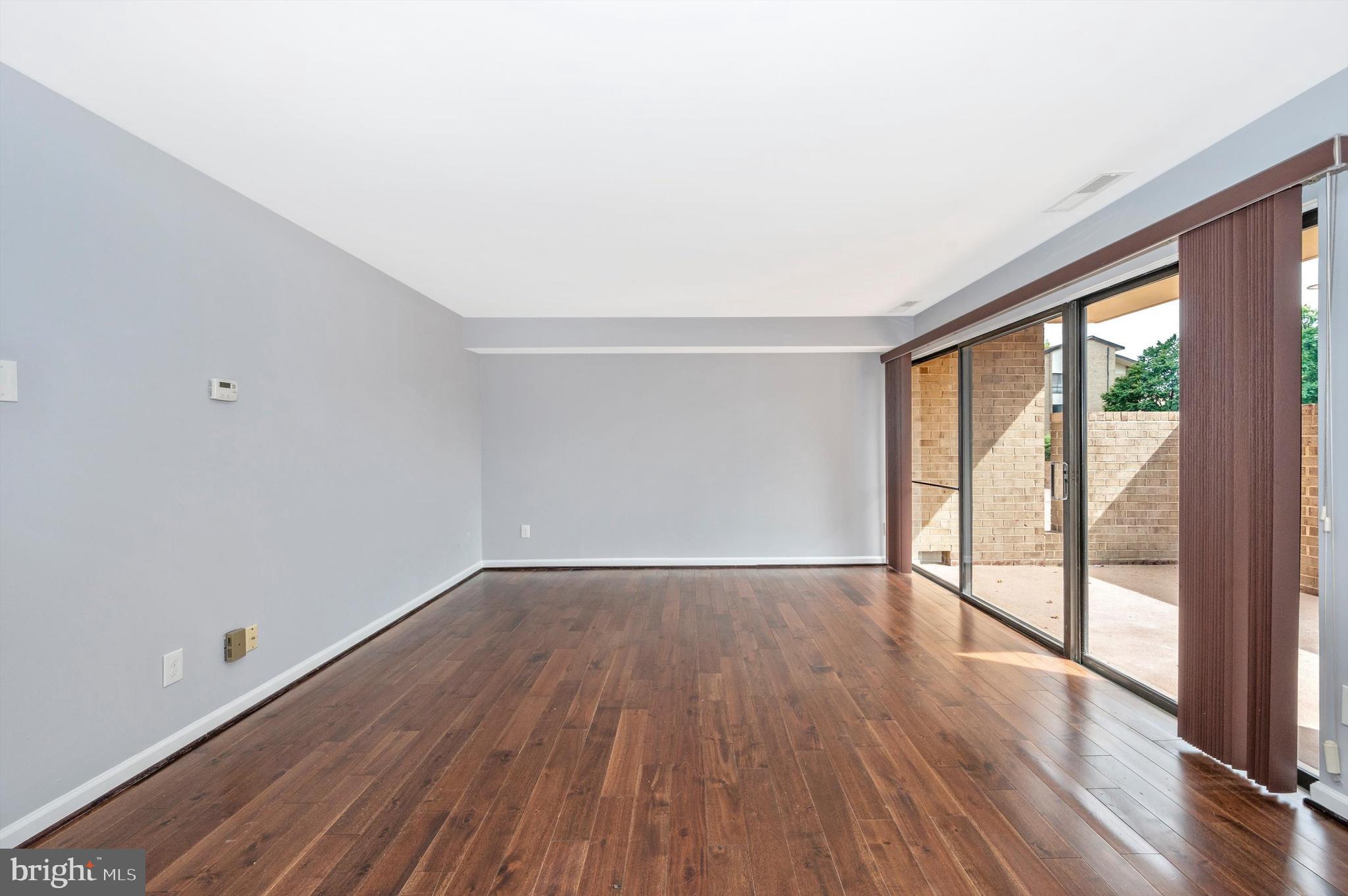 AMERICANA CENTRE - Residential