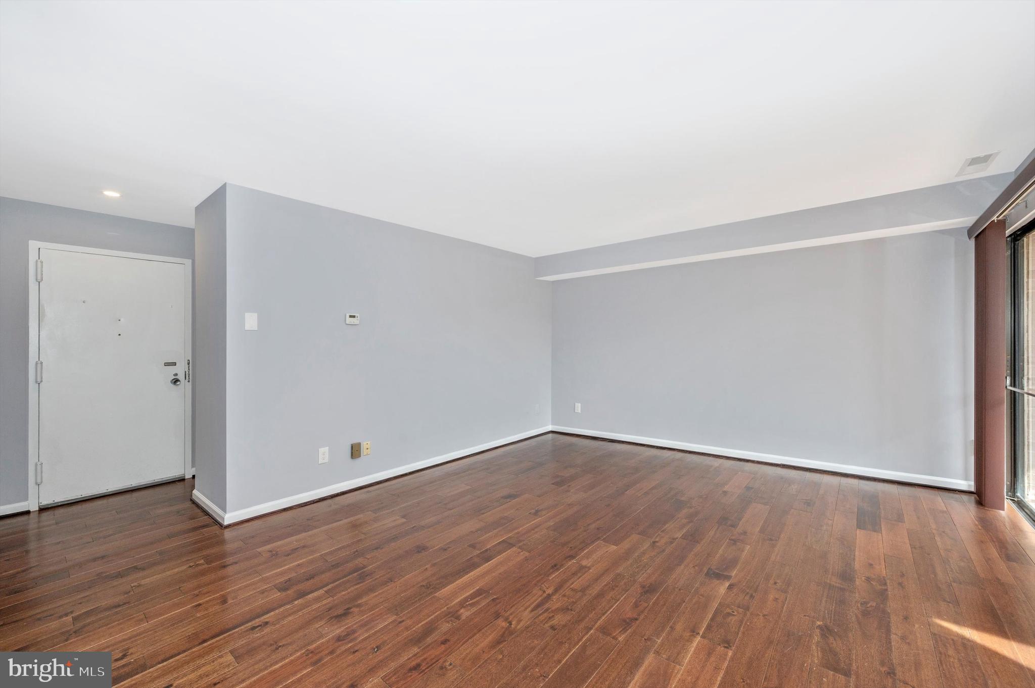 AMERICANA CENTRE - Residential