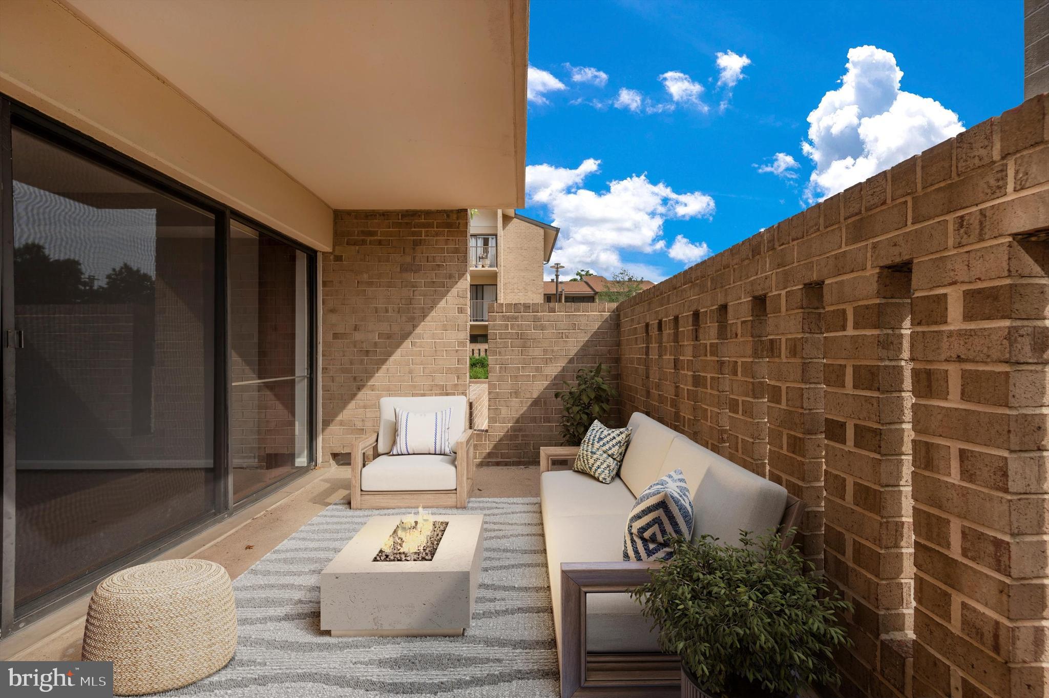 AMERICANA CENTRE - Residential