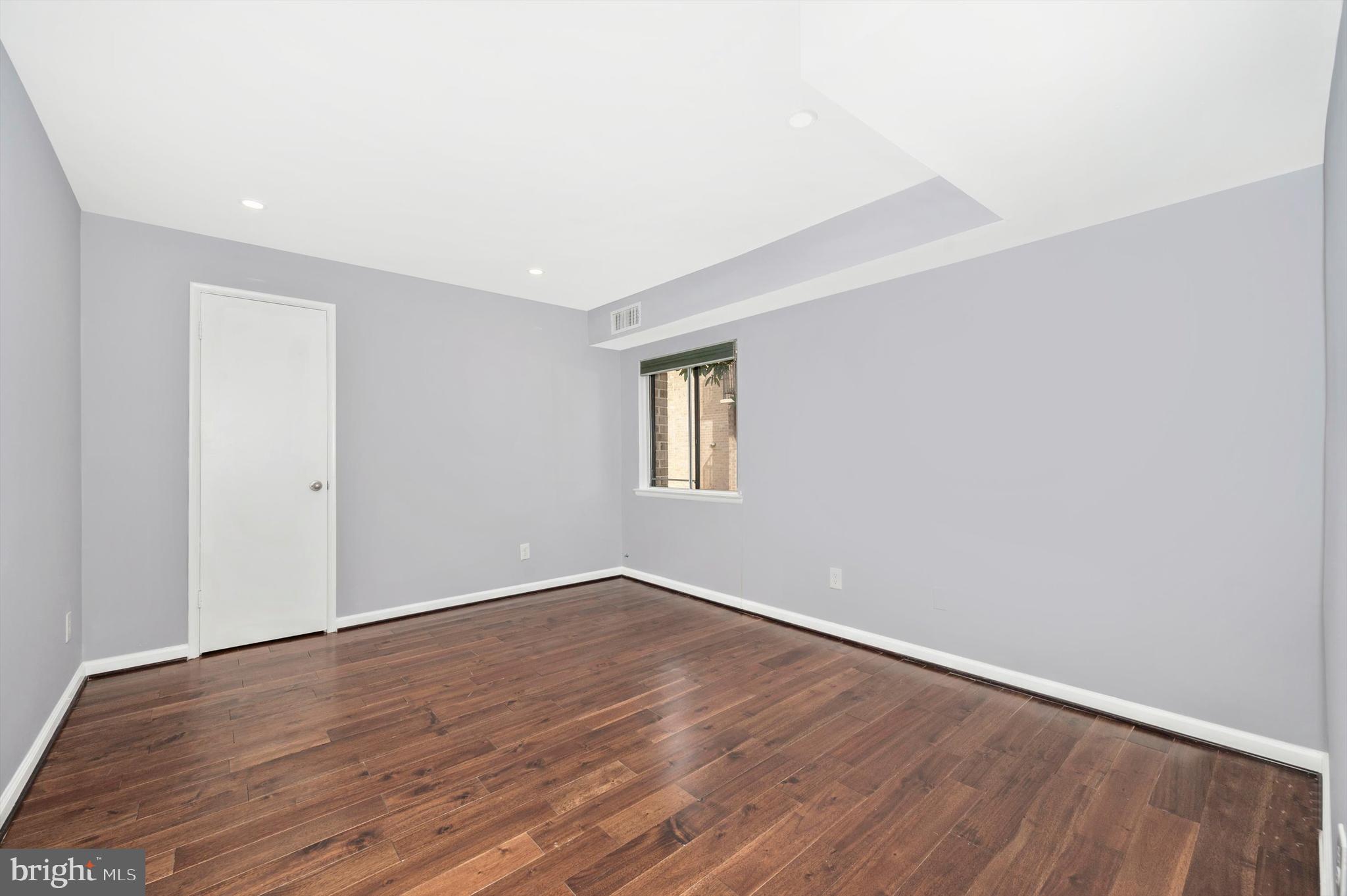 AMERICANA CENTRE - Residential