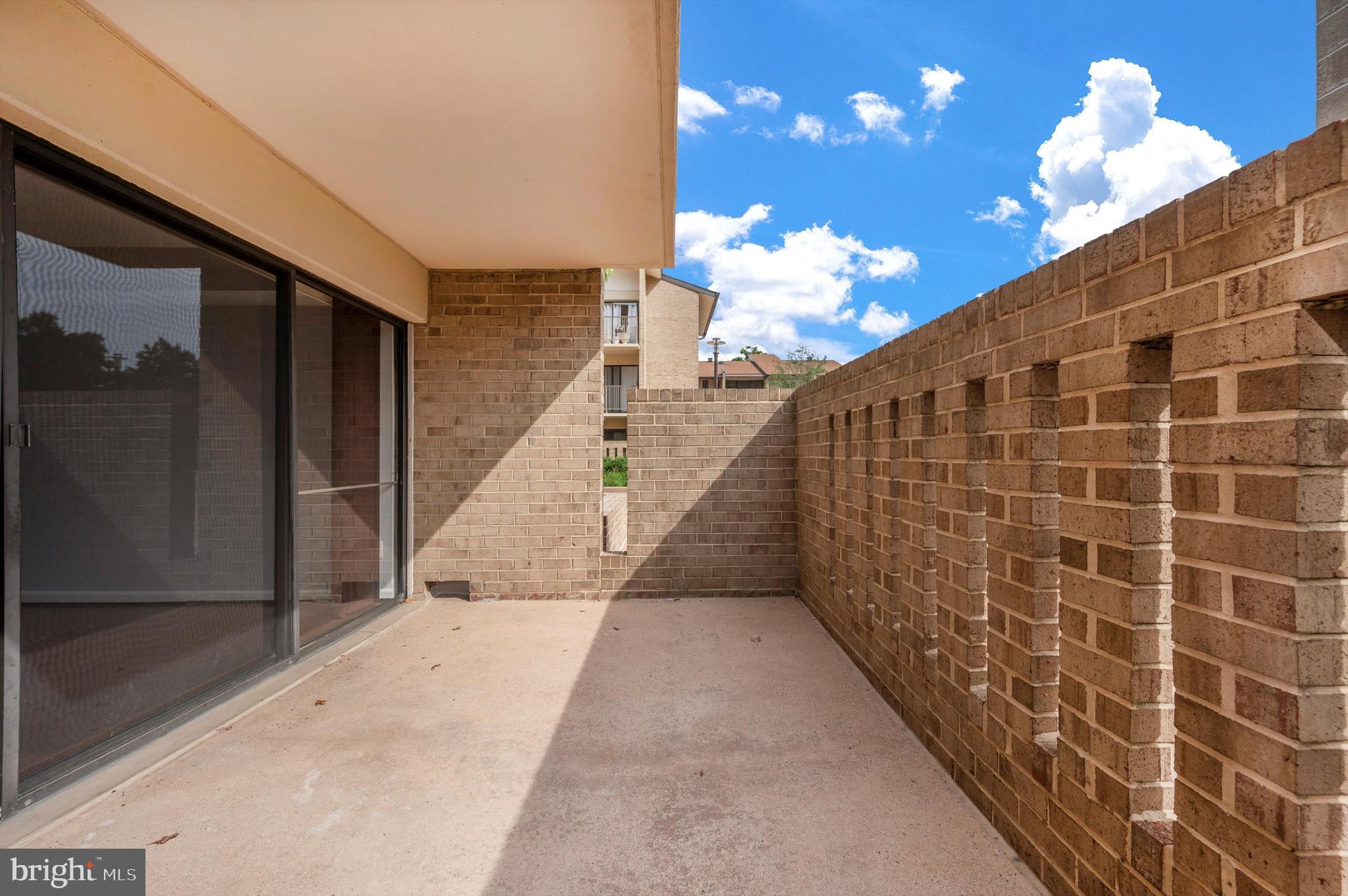 AMERICANA CENTRE - Residential