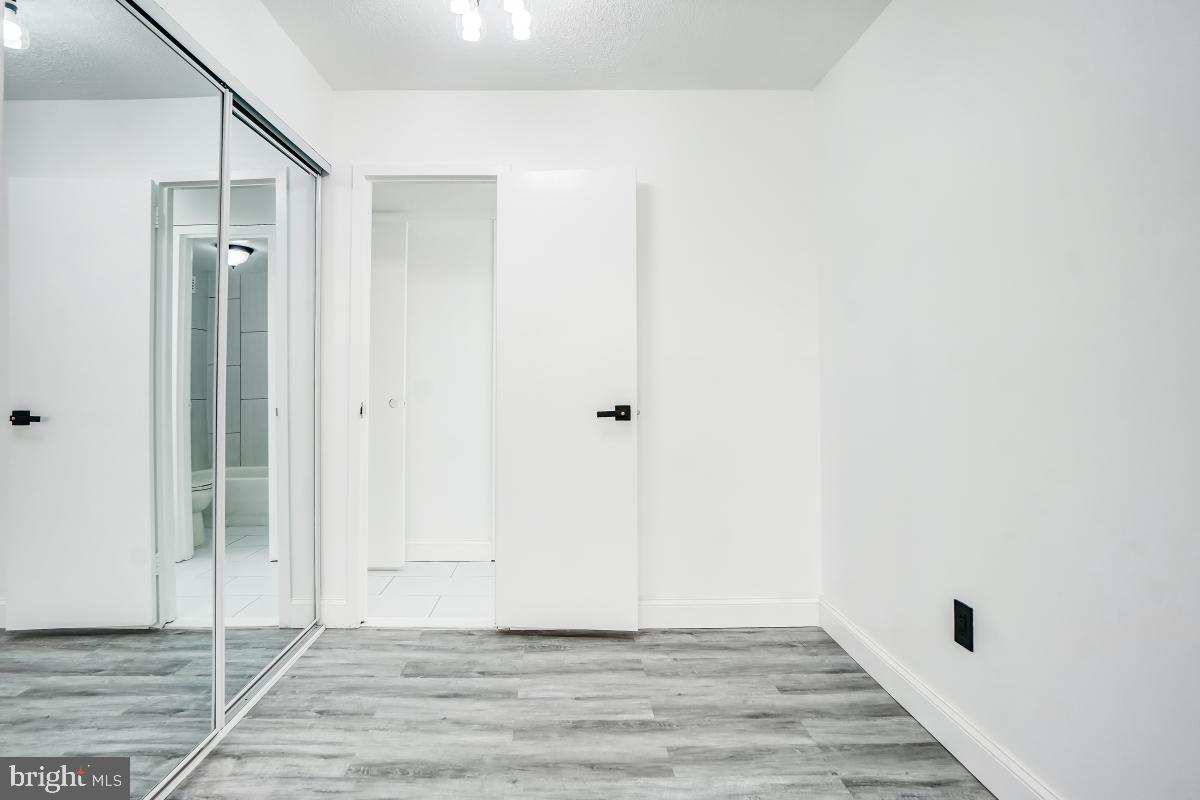 PRESIDENTIAL TOWERS - Residential