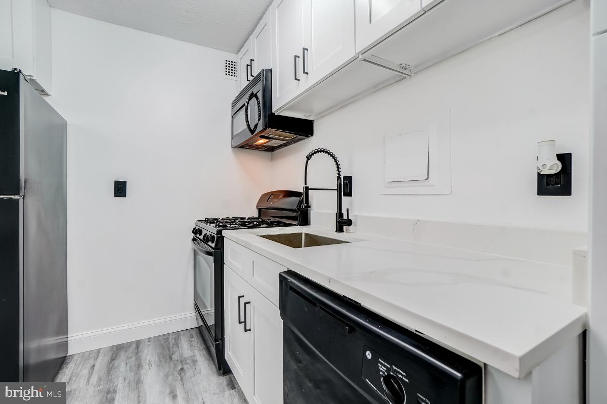 PRESIDENTIAL TOWERS - Residential