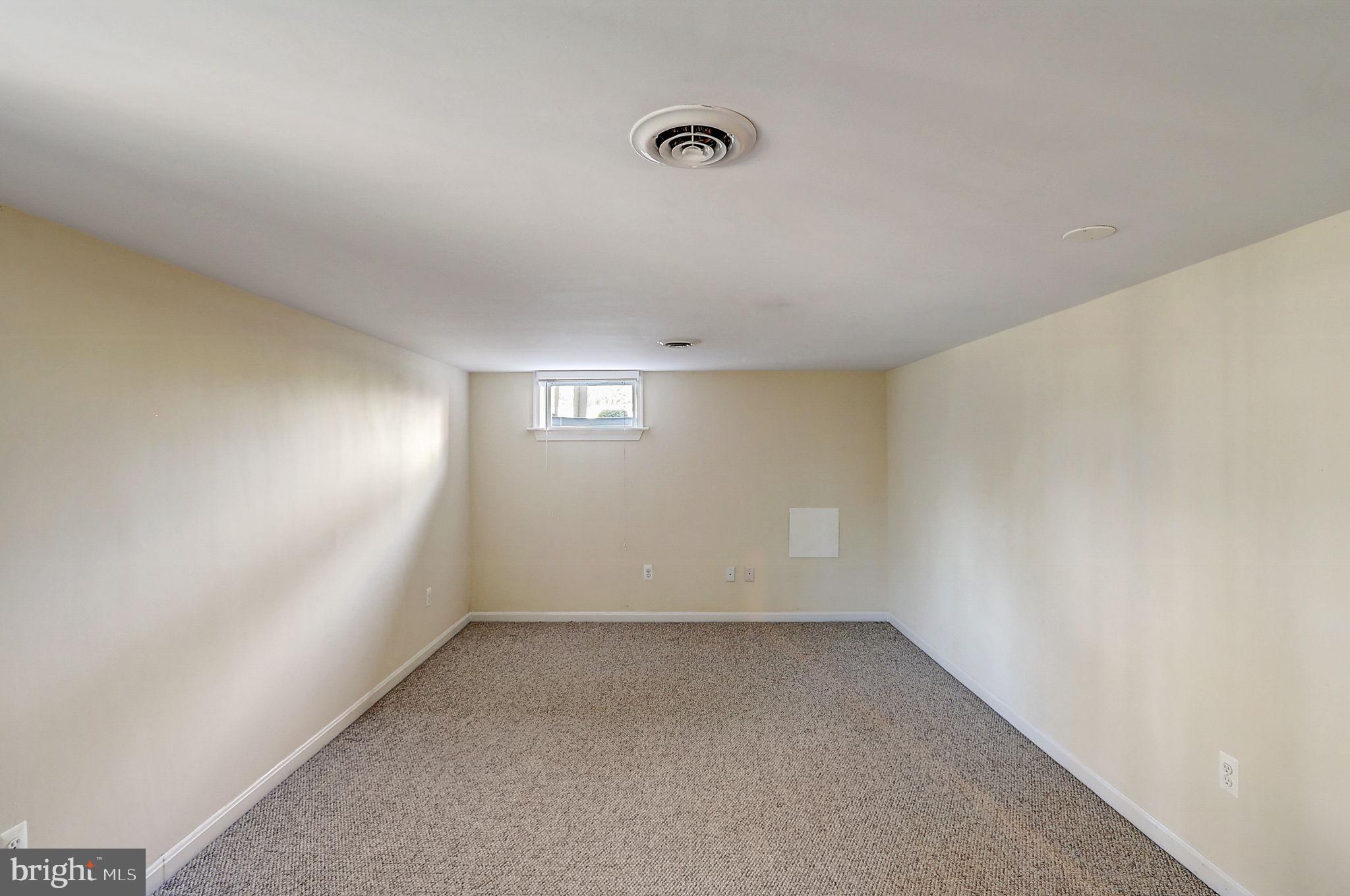 OAKTON GROVE - Residential