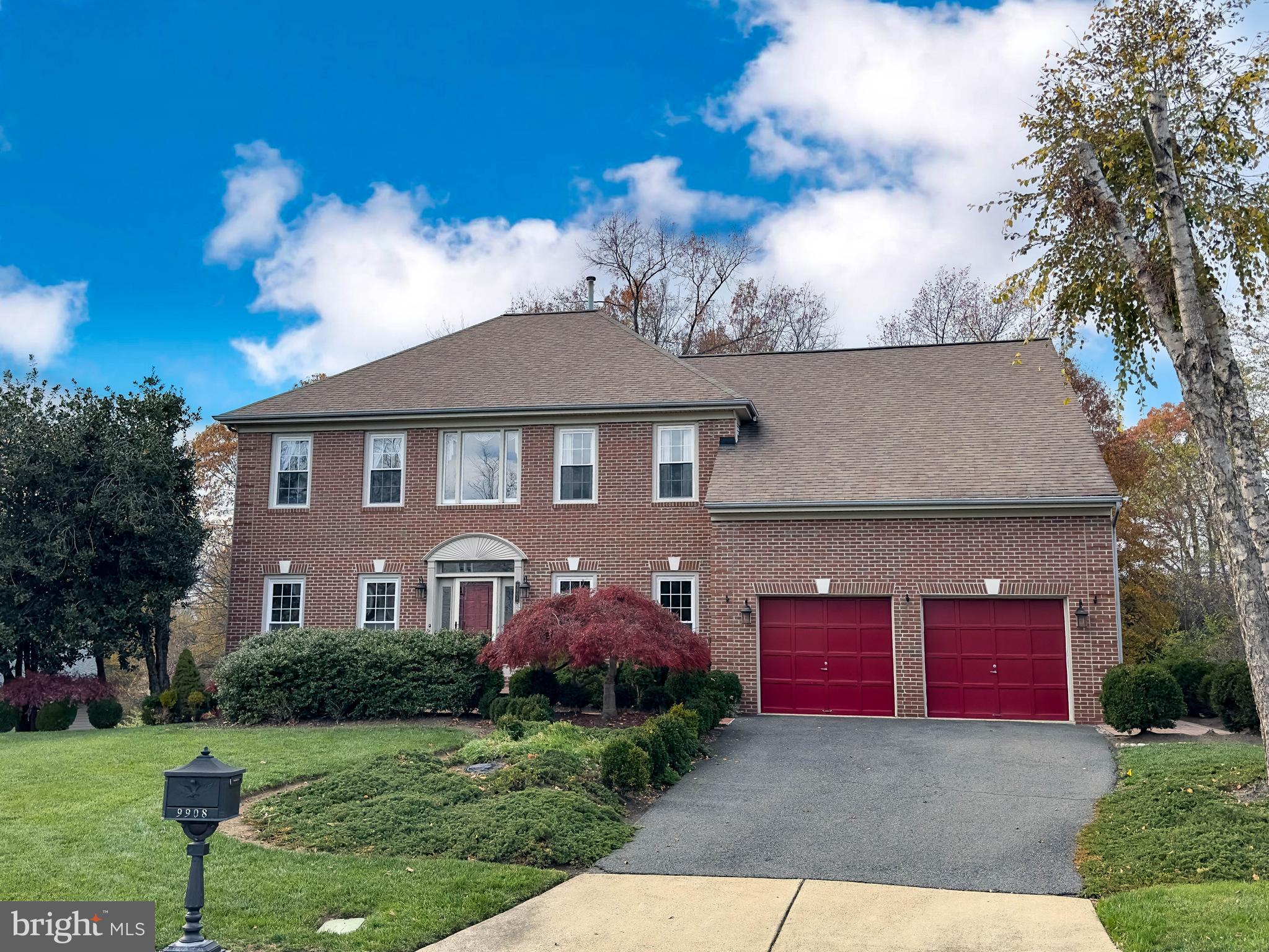 OAKTON GROVE - Residential