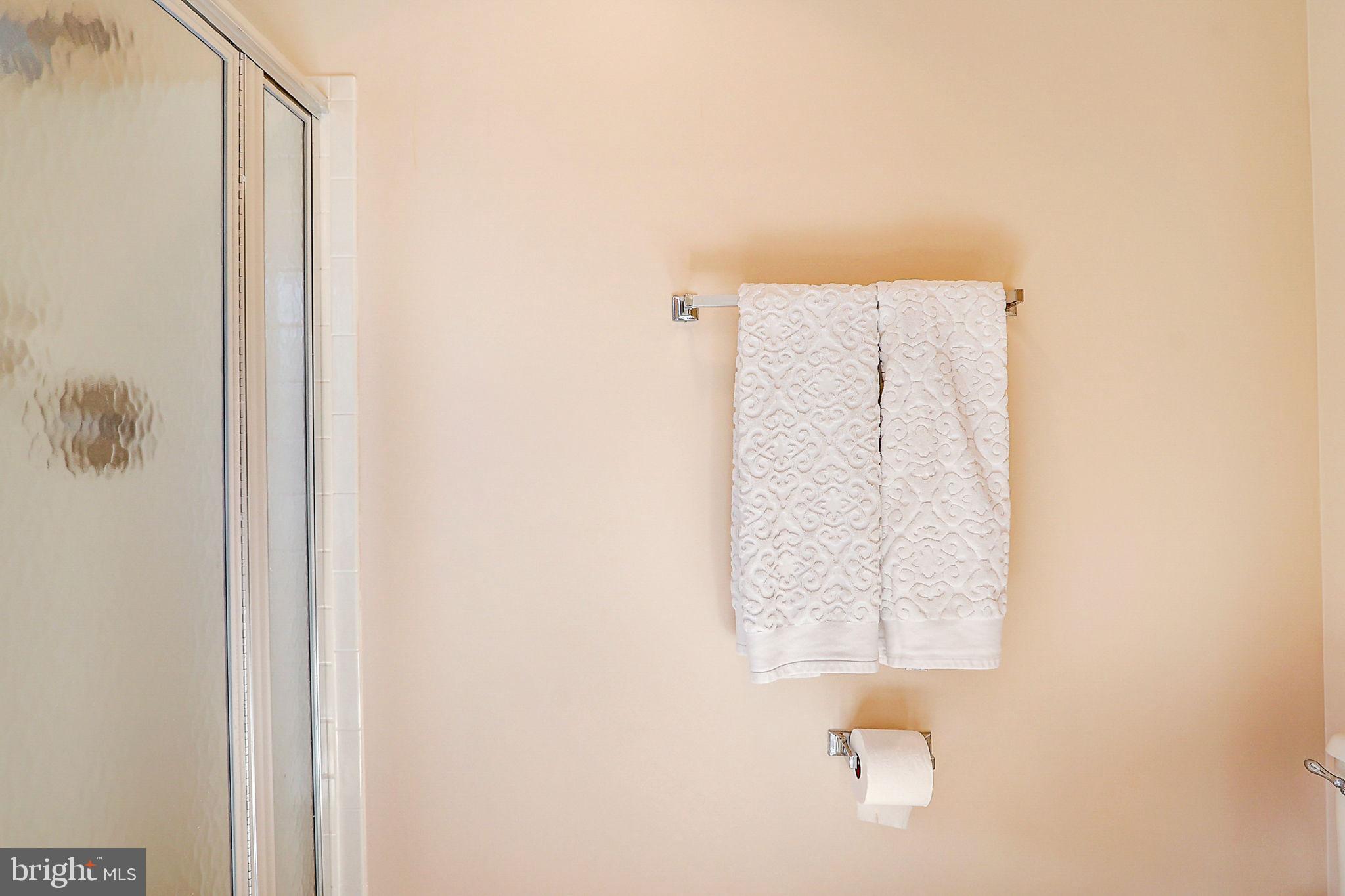 OAKTON GROVE - Residential