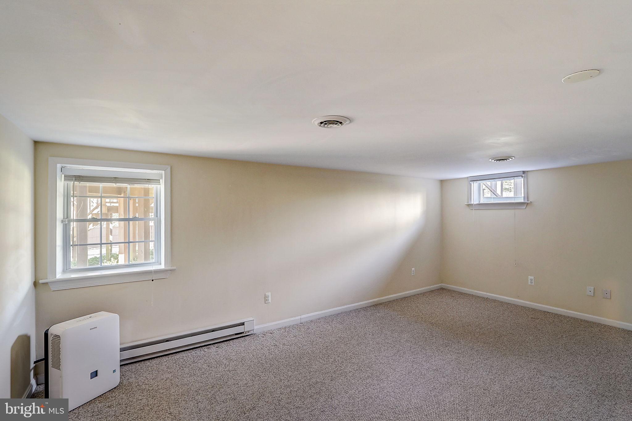 OAKTON GROVE - Residential