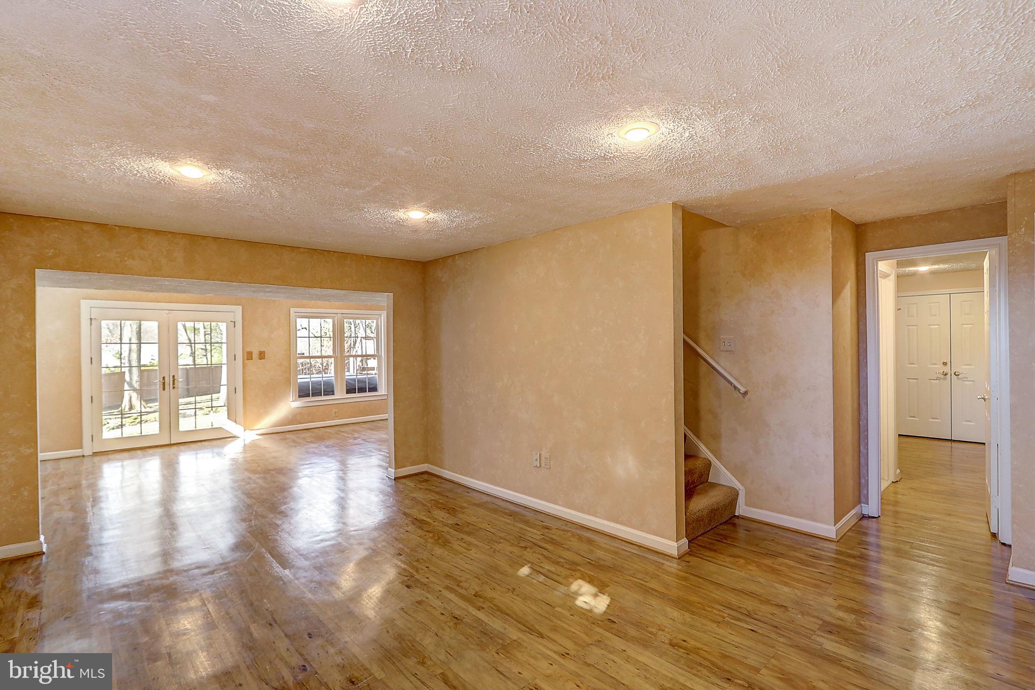 OAKTON GROVE - Residential