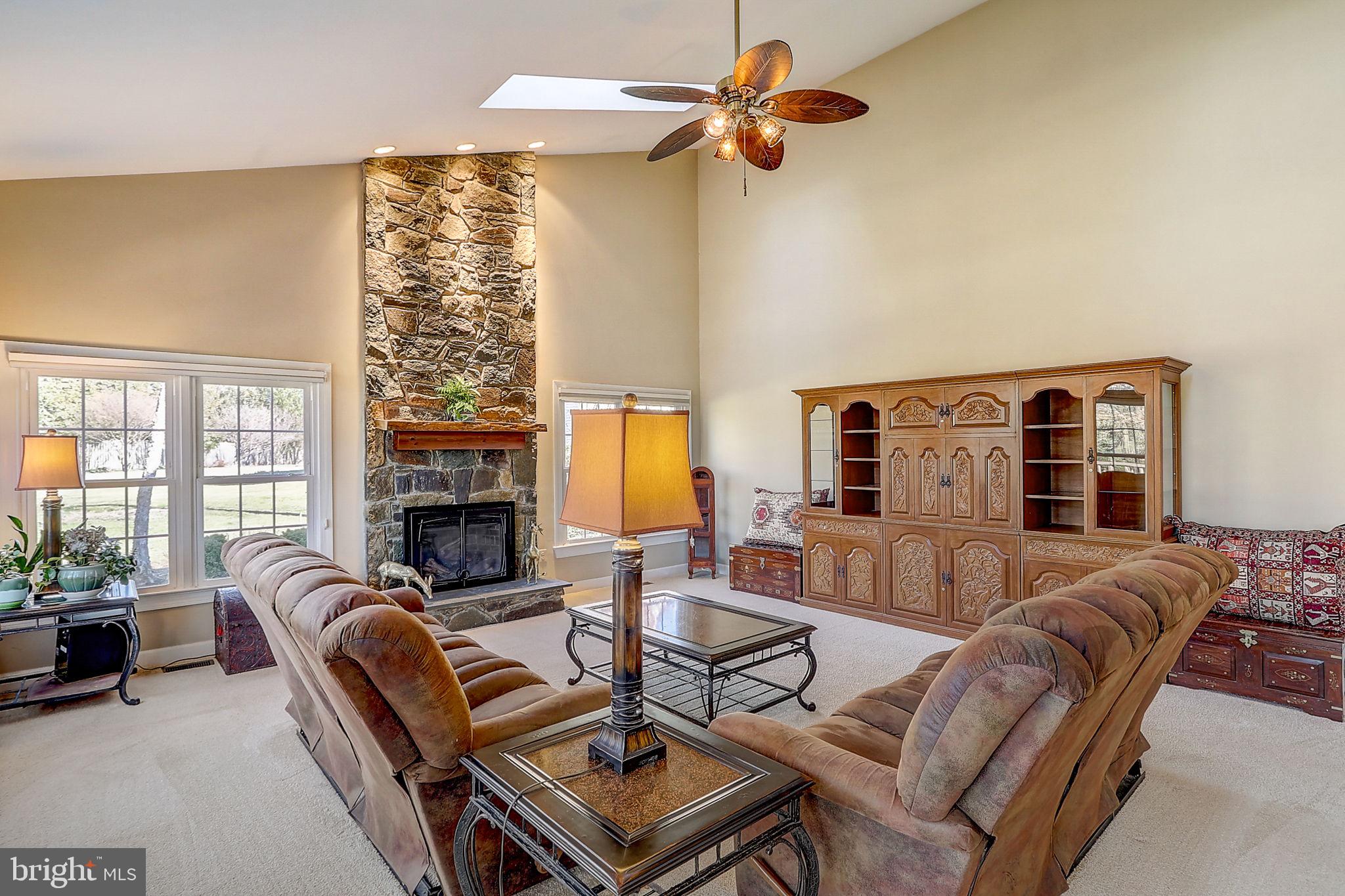 OAKTON GROVE - Residential