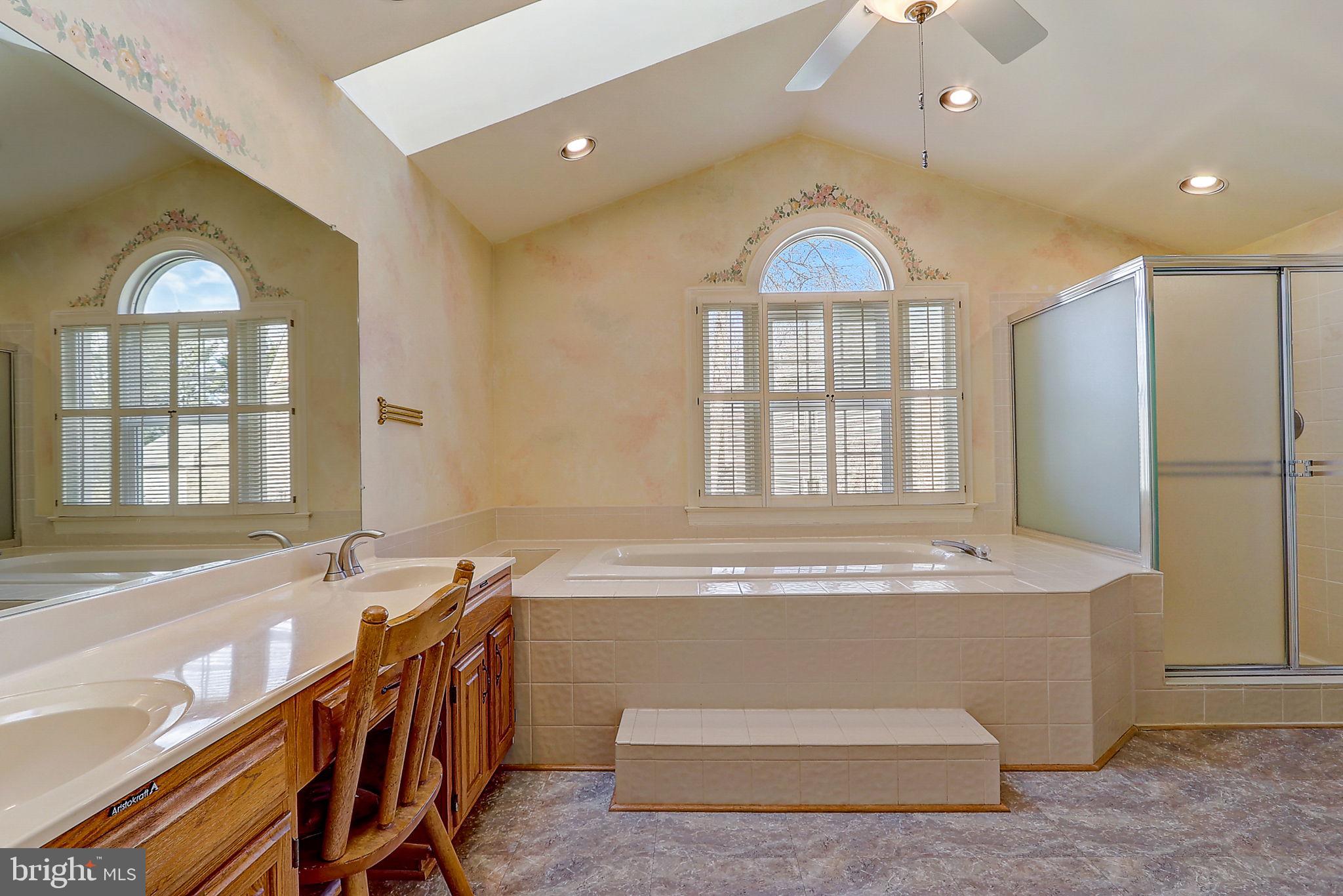 OAKTON GROVE - Residential