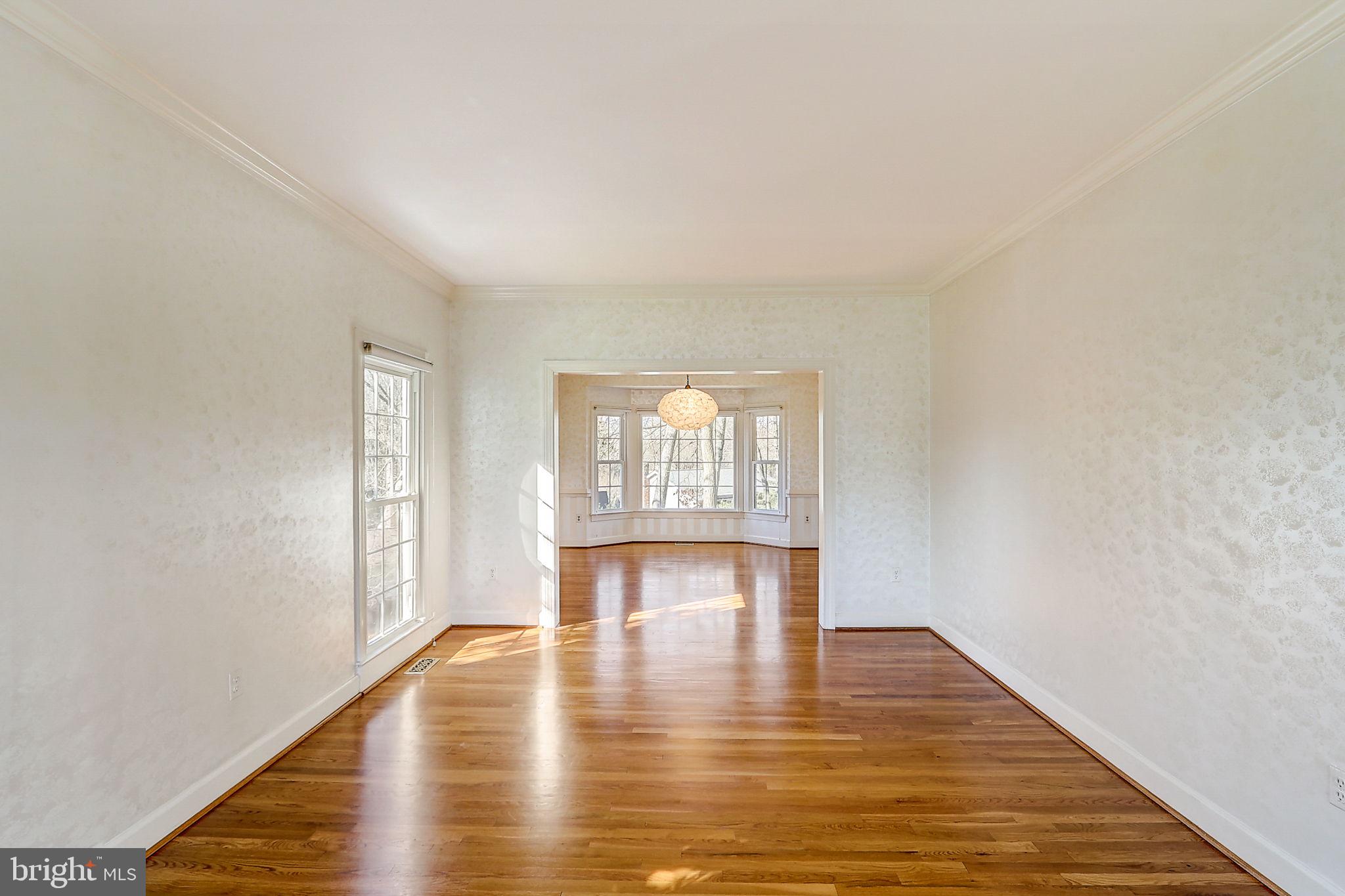 OAKTON GROVE - Residential