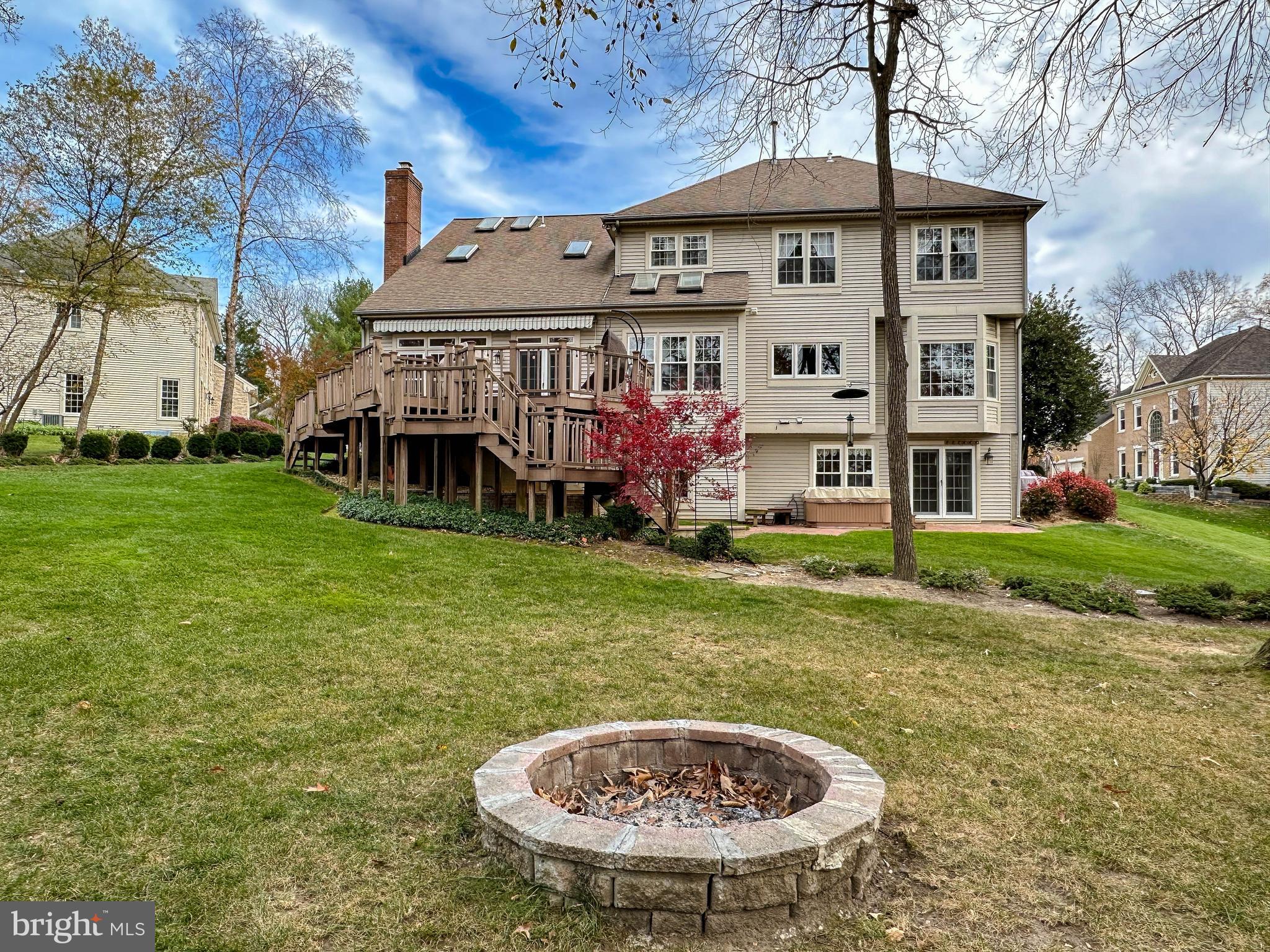 OAKTON GROVE - Residential