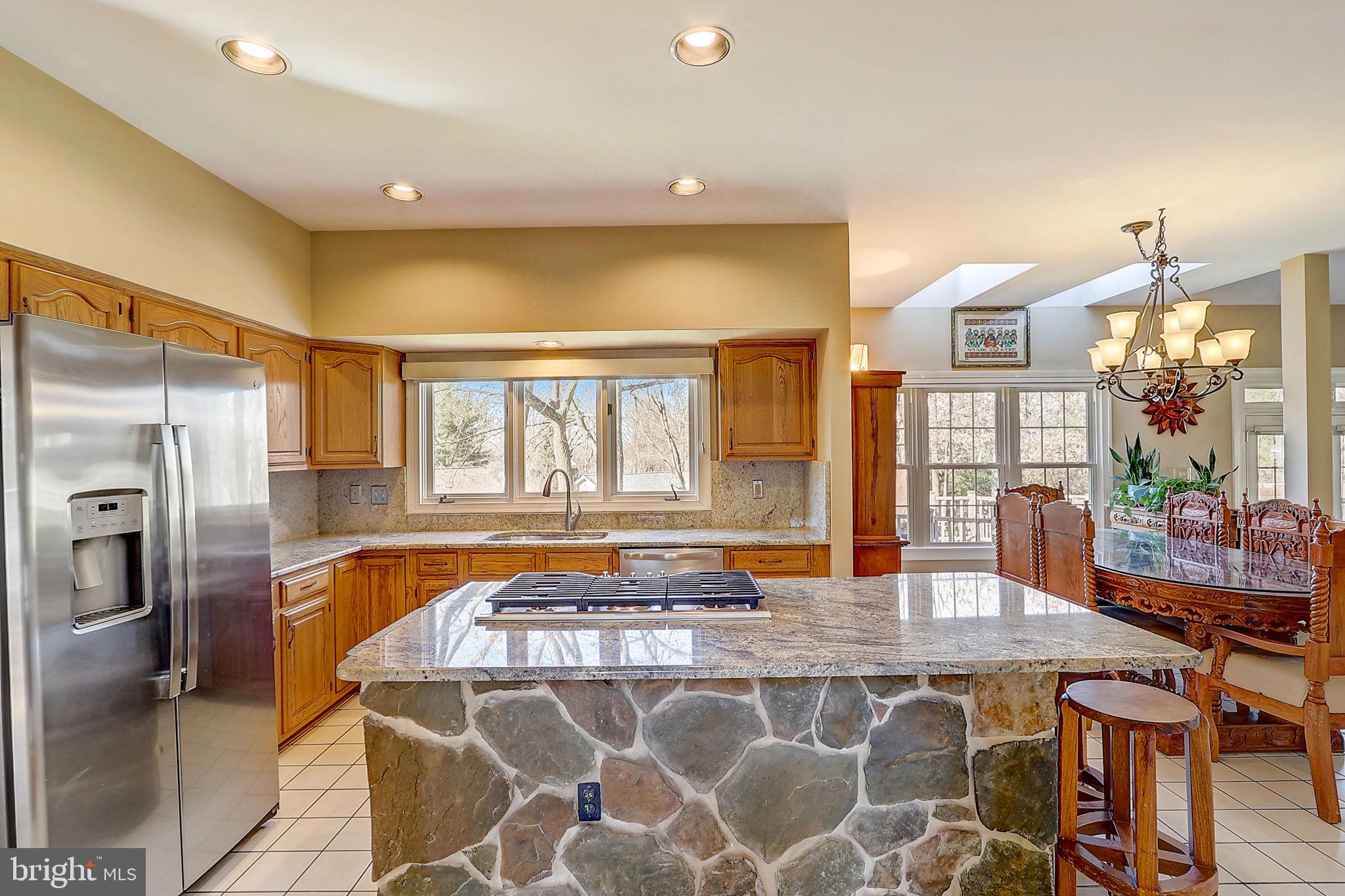 OAKTON GROVE - Residential