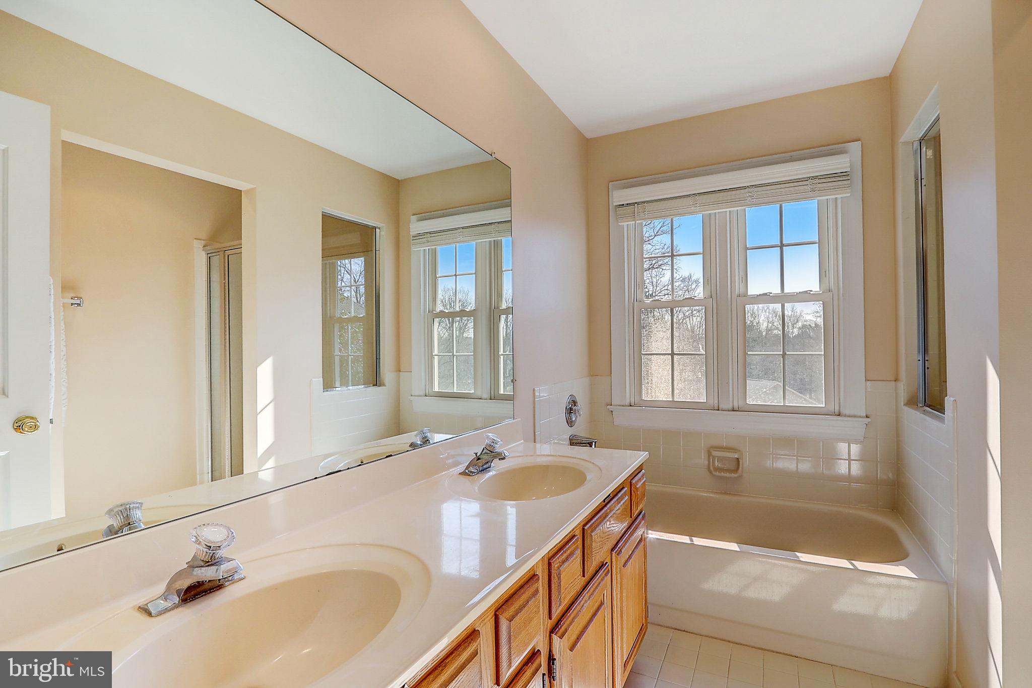 OAKTON GROVE - Residential