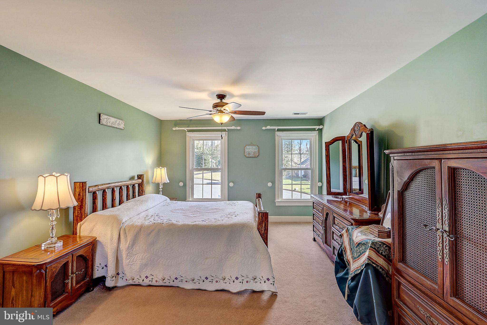 OAKTON GROVE - Residential