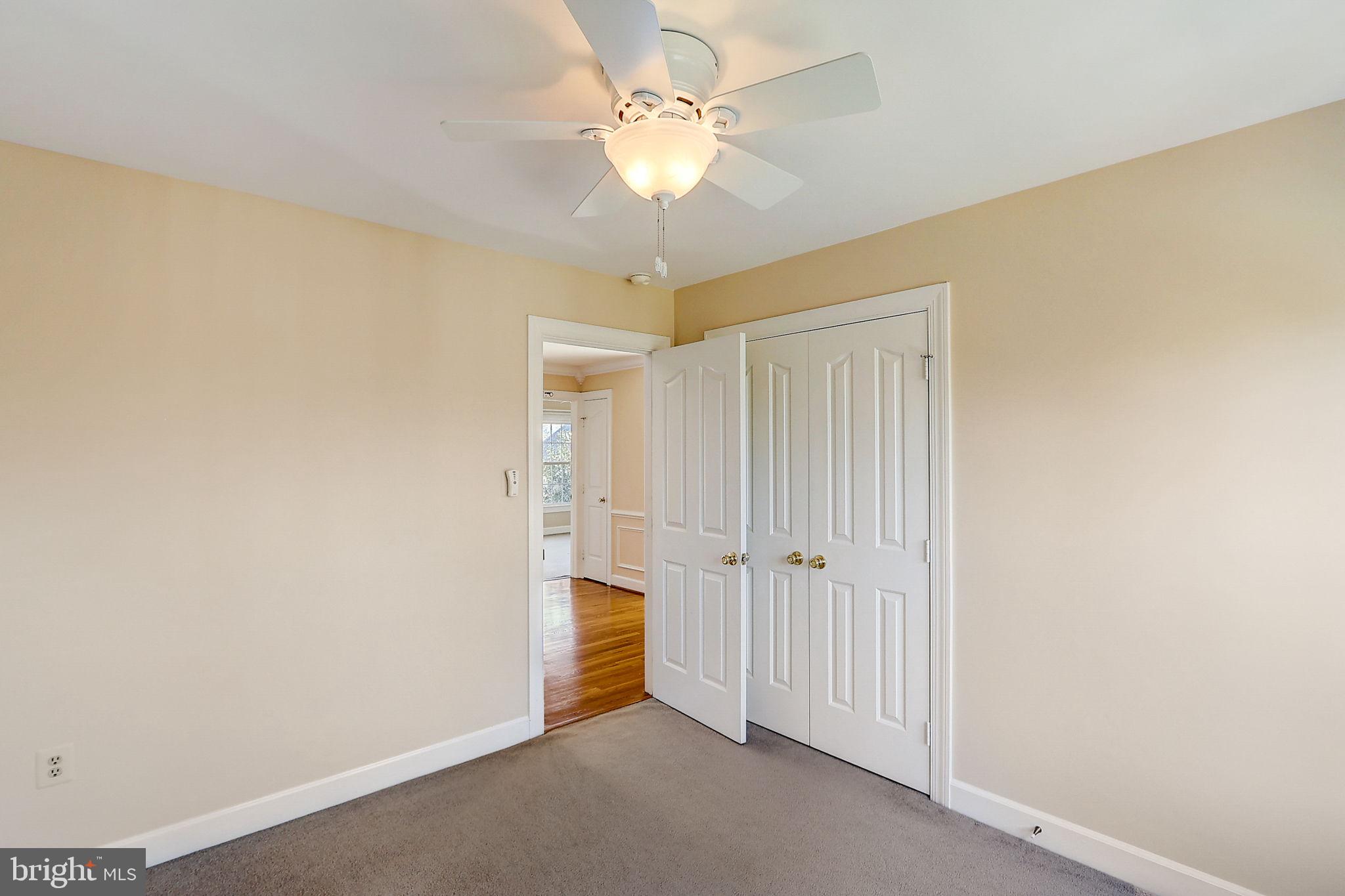 OAKTON GROVE - Residential