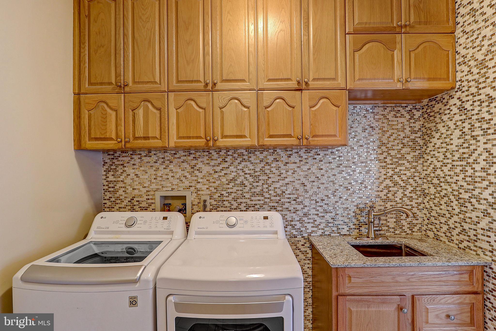 OAKTON GROVE - Residential