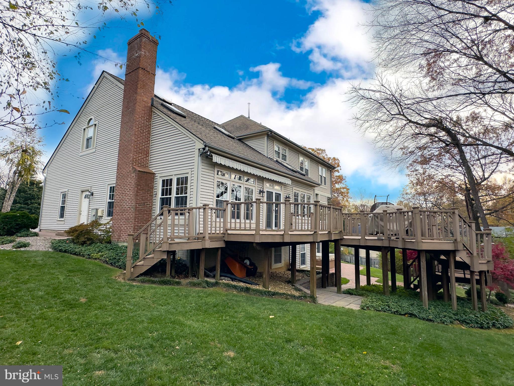 OAKTON GROVE - Residential