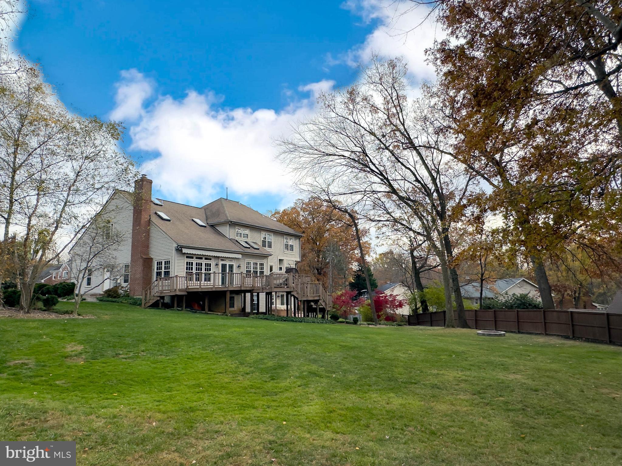 OAKTON GROVE - Residential