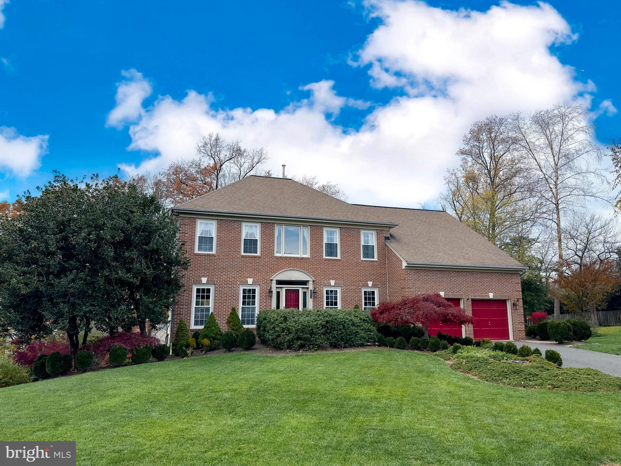 OAKTON GROVE - Residential