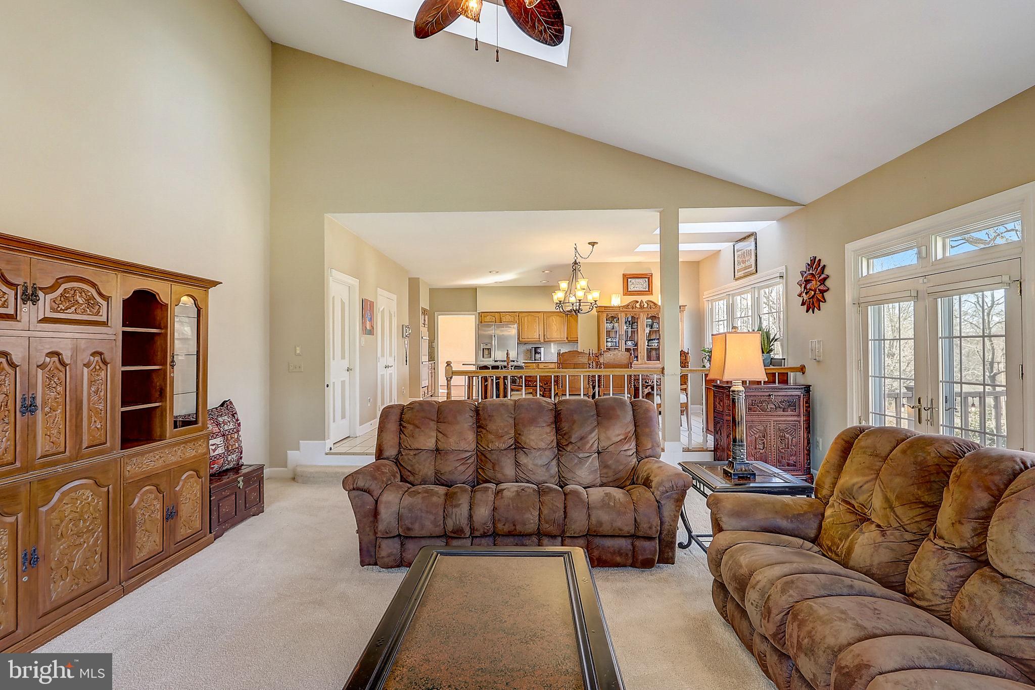 OAKTON GROVE - Residential