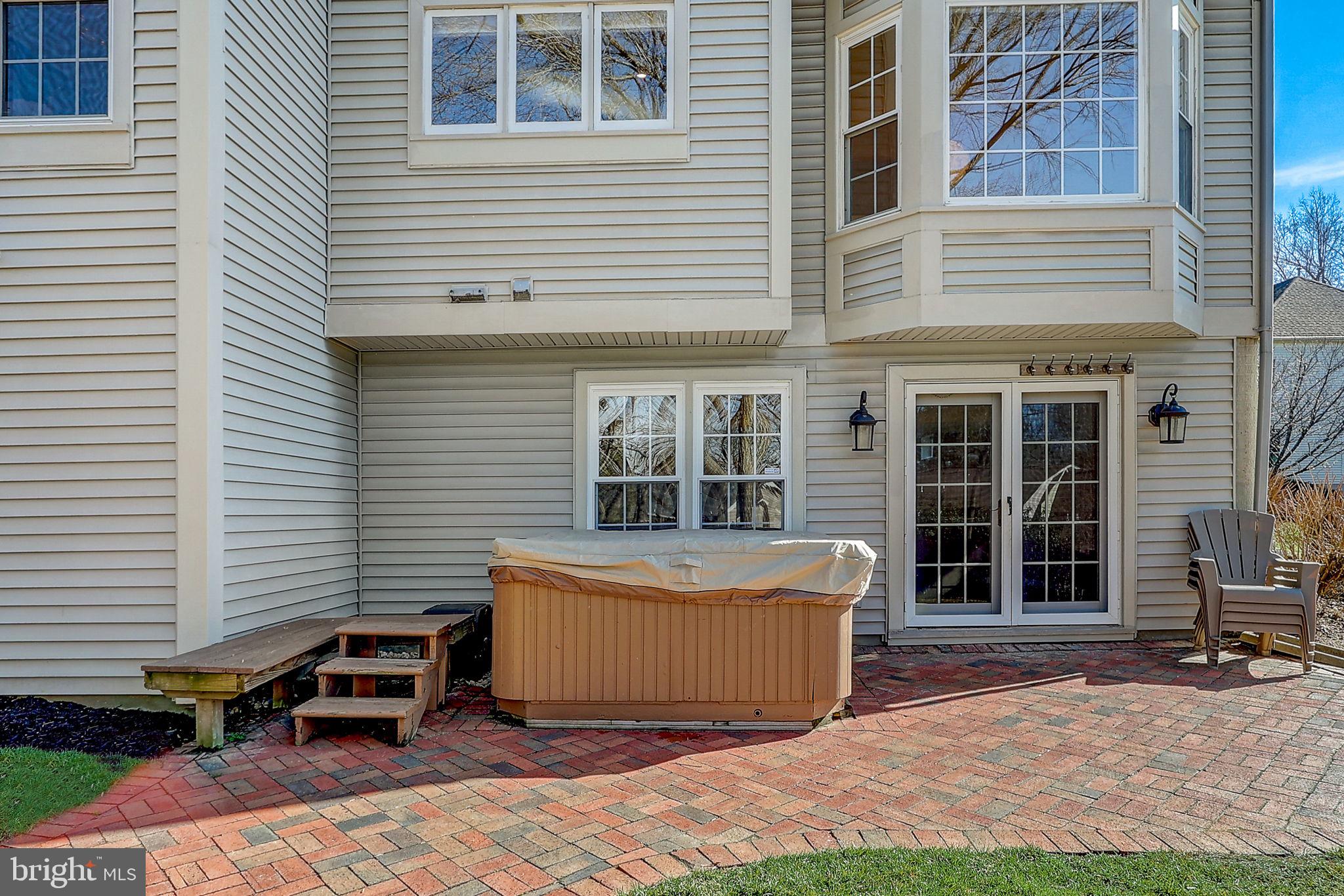 OAKTON GROVE - Residential