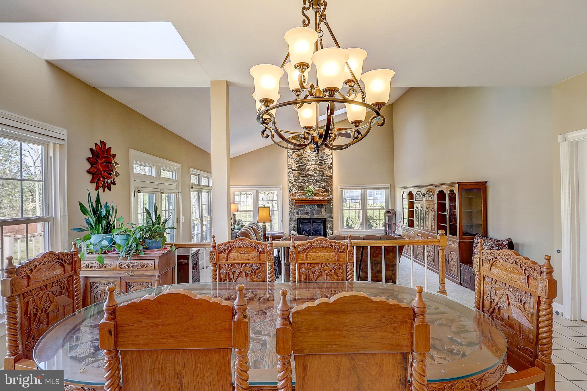 OAKTON GROVE - Residential