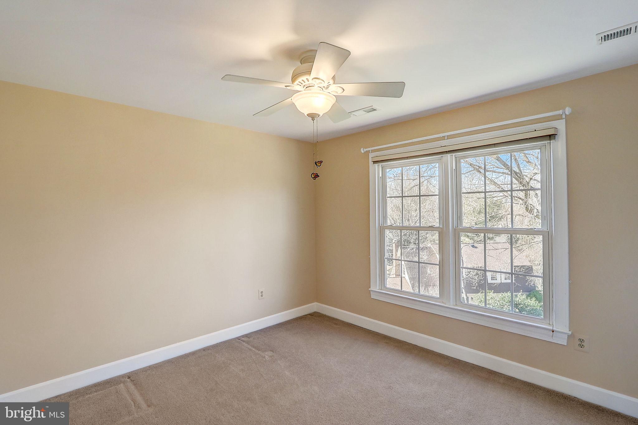 OAKTON GROVE - Residential