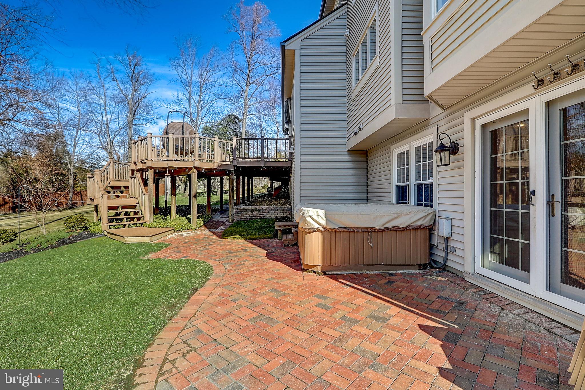 OAKTON GROVE - Residential