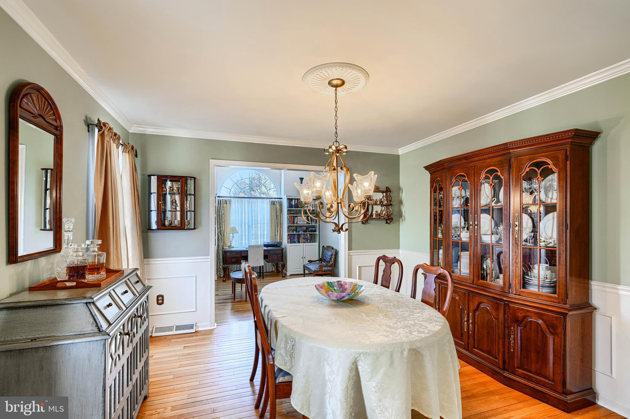 FOREST LAKES - Residential