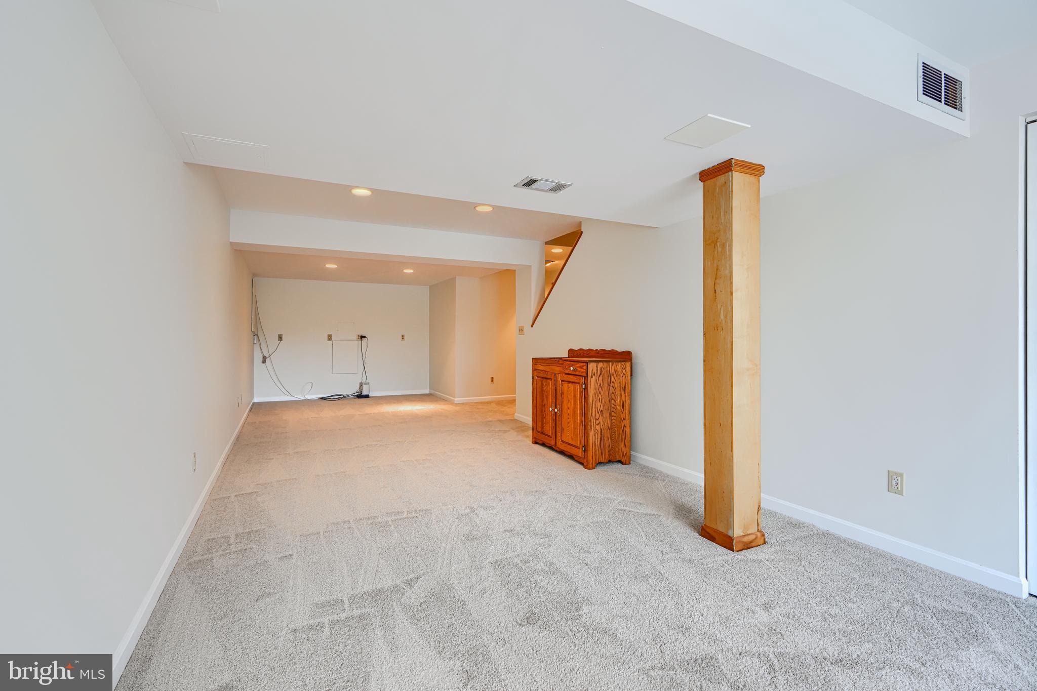 FOREST LAKES - Residential