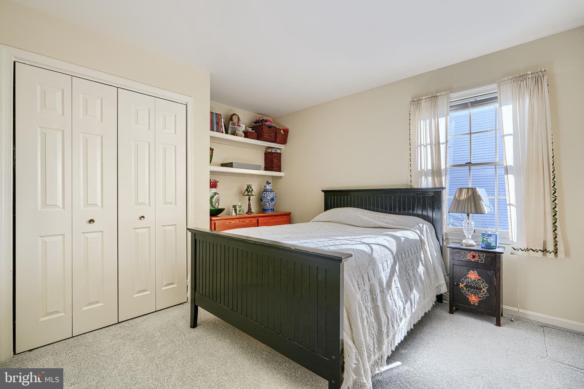 FOREST LAKES - Residential