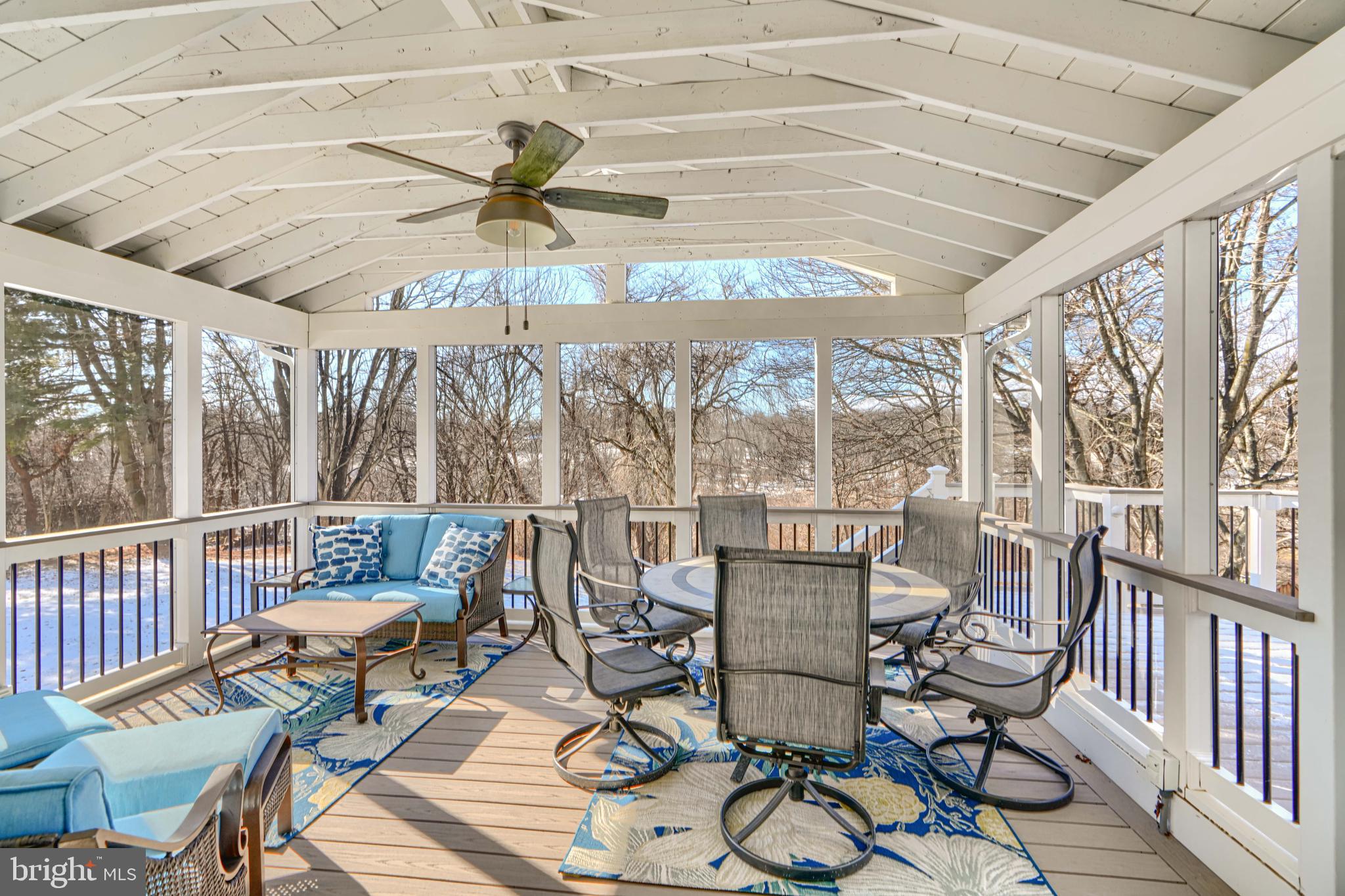 FOREST LAKES - Residential